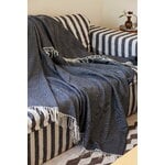 Lapuan Kankurit Elli blanket, 130 x 180 cm, white - dark grey, decoration image