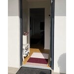 Tica Copenhagen Tapis Stripes horizontal, 67 x 120 cm, sable - bordeaux - rose, image décorative