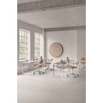 Vipp 453+ Drehstuhl, poliertes Gestell - Kamel-Leder, mit Rollen, dekorationsbild