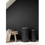 Vipp VIPP18 open top bin, 22 L, black - polished lid, decoration image