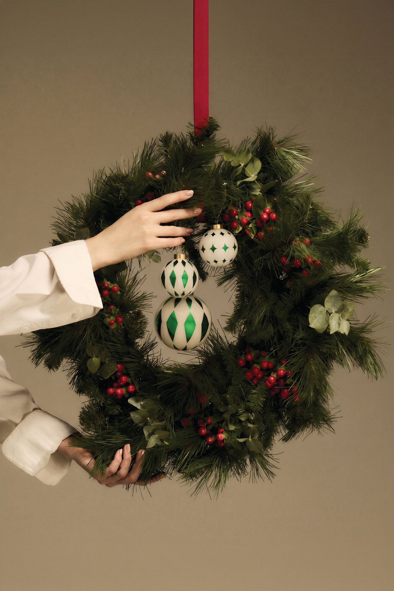 Alessi Delight bauble, 6 cm, set 1, white - green - gold | Finnish ...