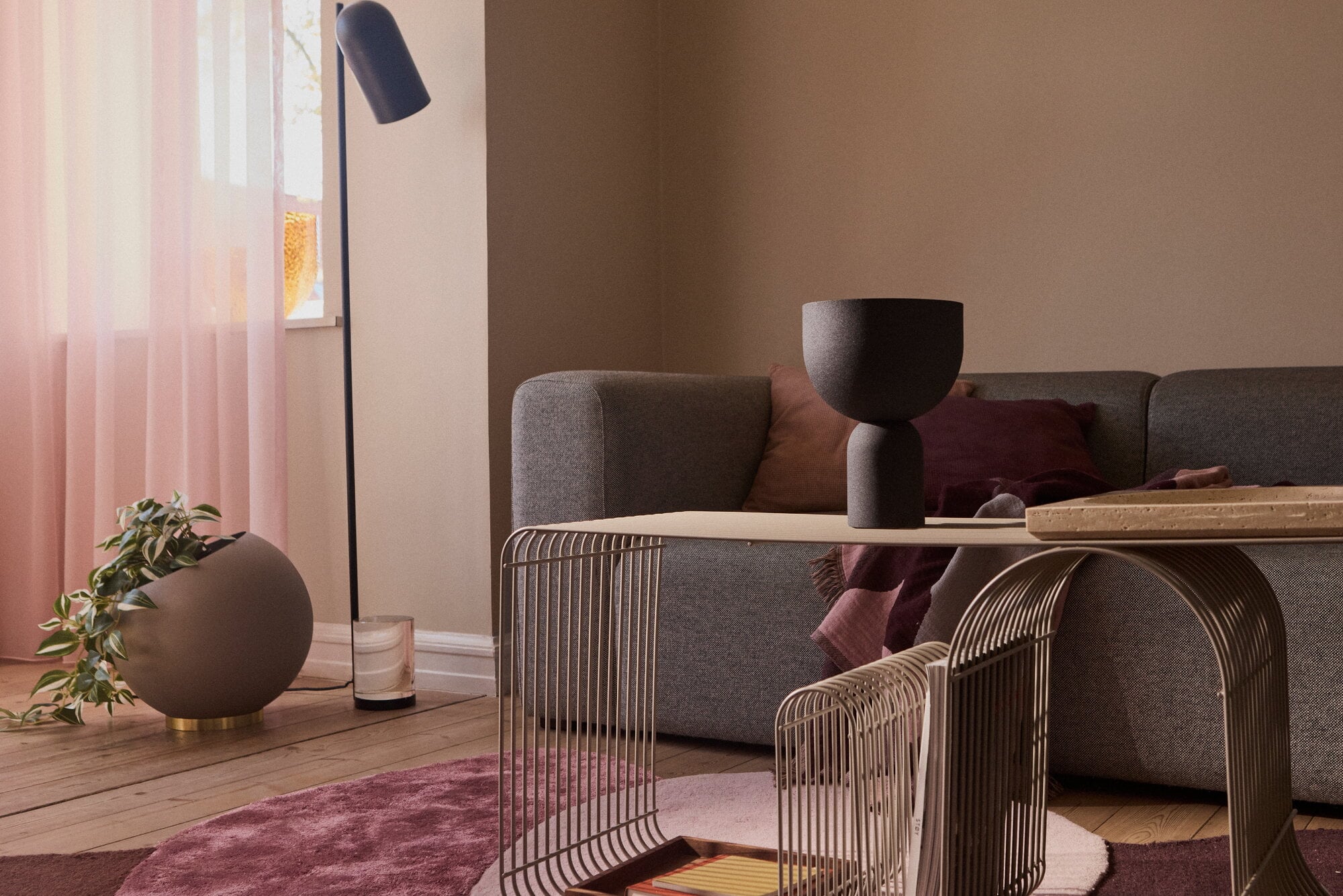 AYTM Curva bench, gold | Finnish Design Shop