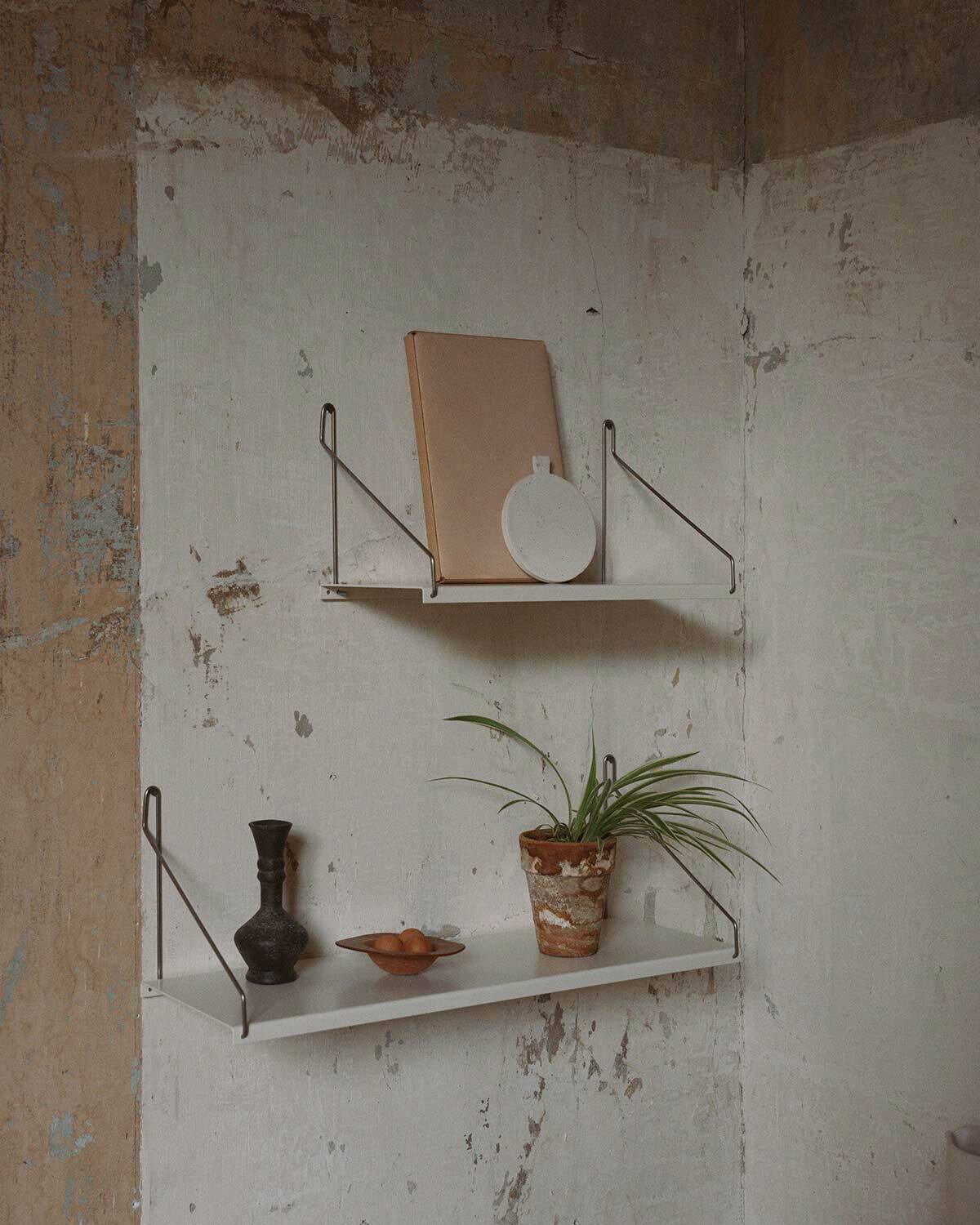 Frama D20 shelf, 40 cm, warm white steel | Finnish Design Shop