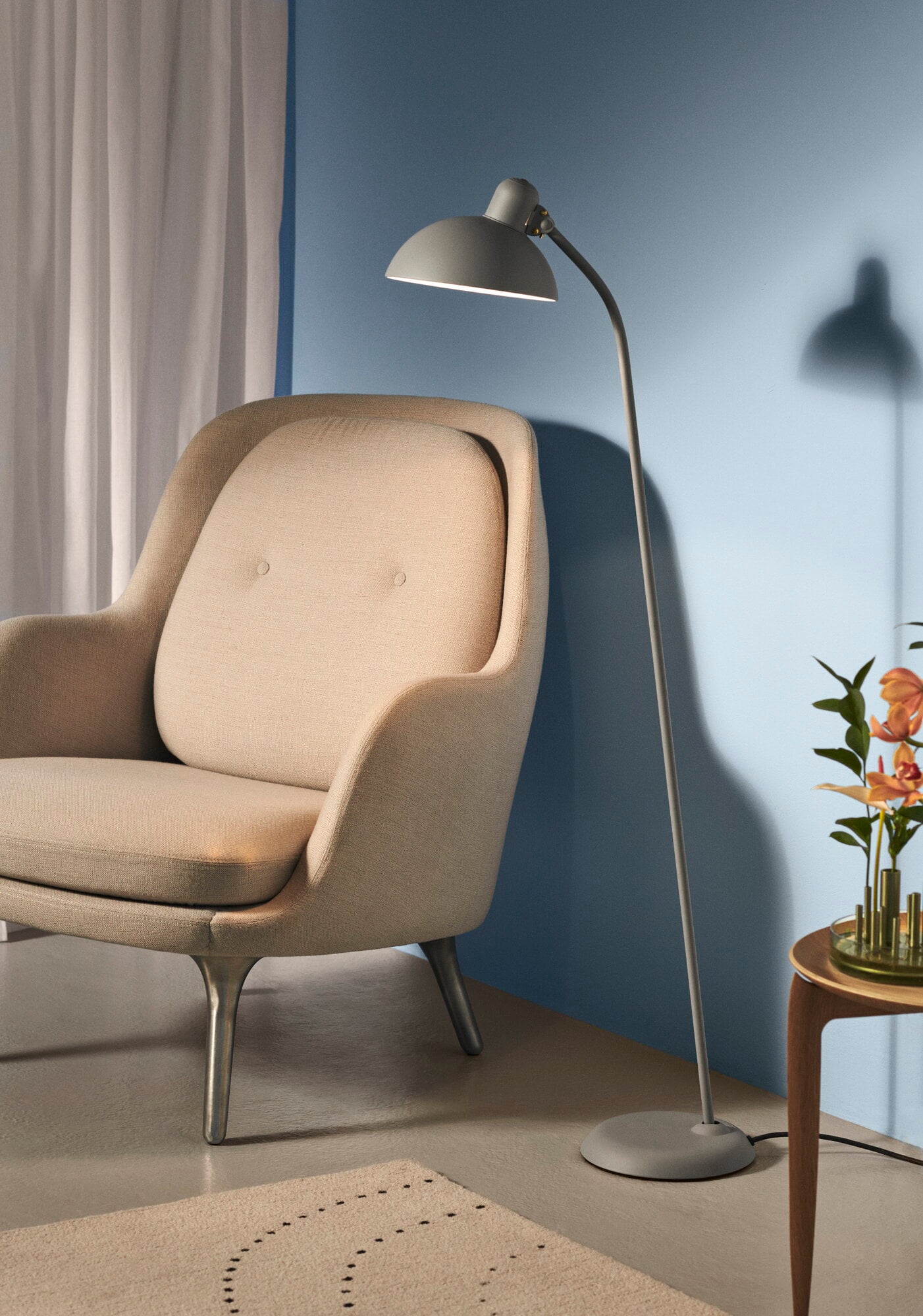 Fritz Hansen Kaiser Idell 6556-F floor lamp, easy grey | Finnish