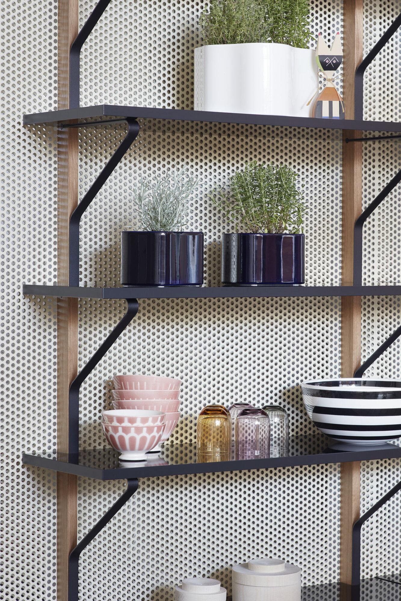 新品 Artek Kaari Shelf REB 009 Bouroullec Artek Kaari wall shelf REB 009, black - oak | Finnish Design Shop