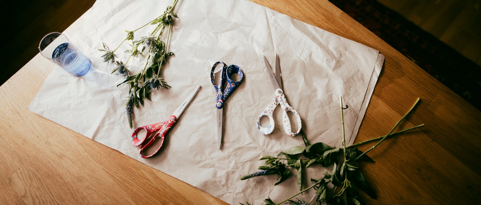 Fiskars x Iittala scissors, Taika blue | Finnish Design Shop