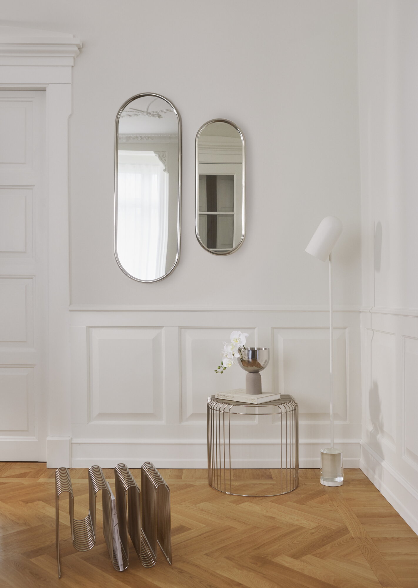 AYTM Curva magazine holder, silver | Finnish Design Shop