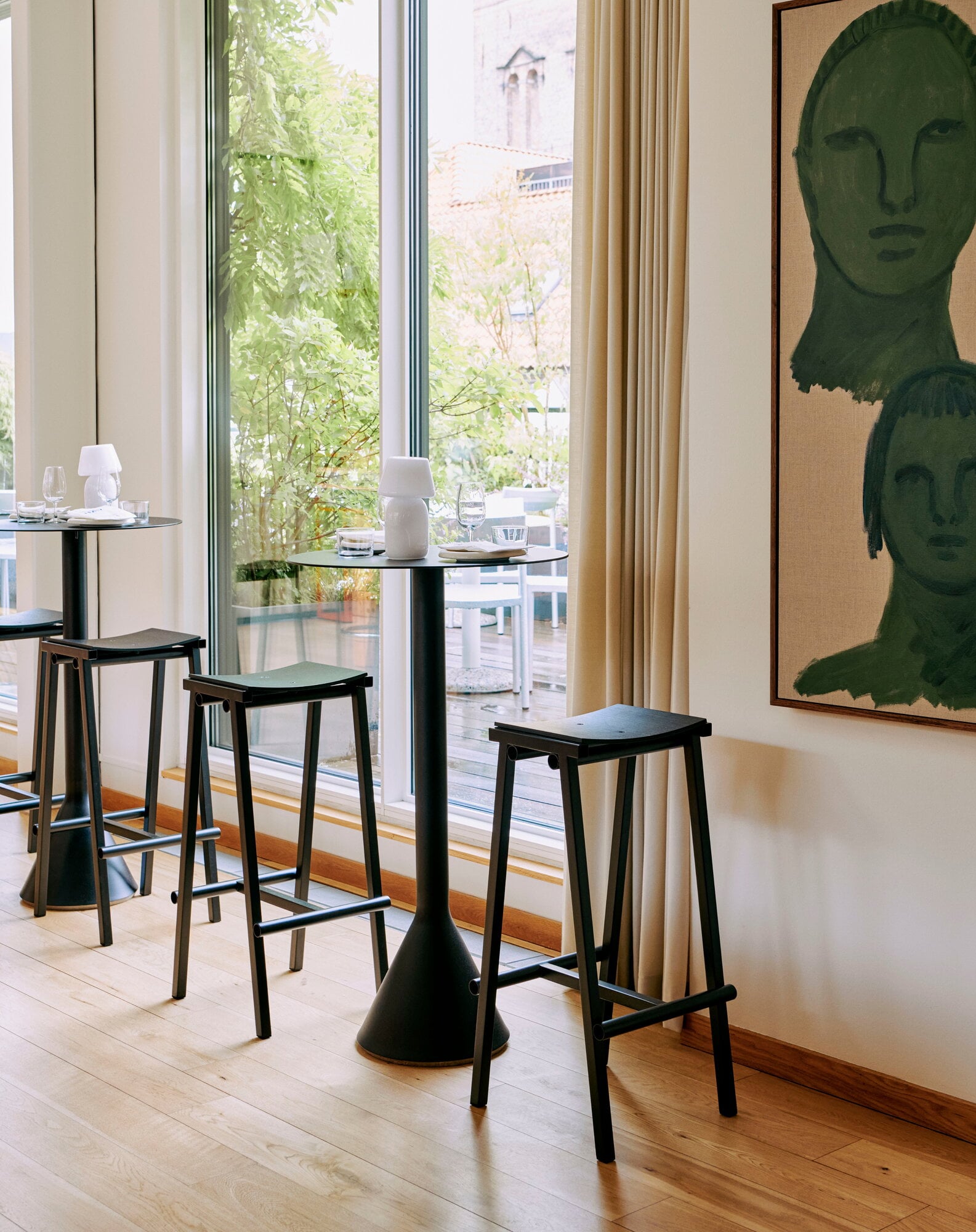 HAY TABURETE 8 BAR STOOL HIGH ヘイ スツール HAY Taburete 8 bar stool, high, 75 cm, black - black oak | Finnish