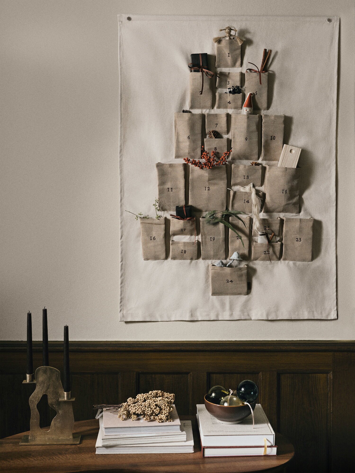 Ferm Living Pine Christmas calendar, maxi, natural | Finnish