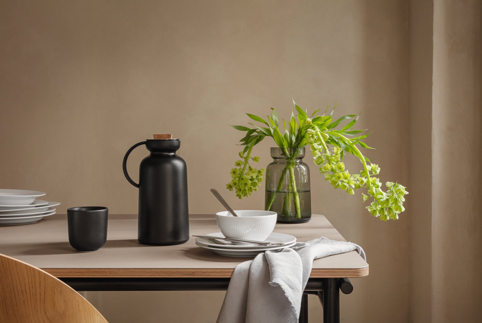 Silhouette vacuum jug - 1 liter - Black - Thumbnail 5