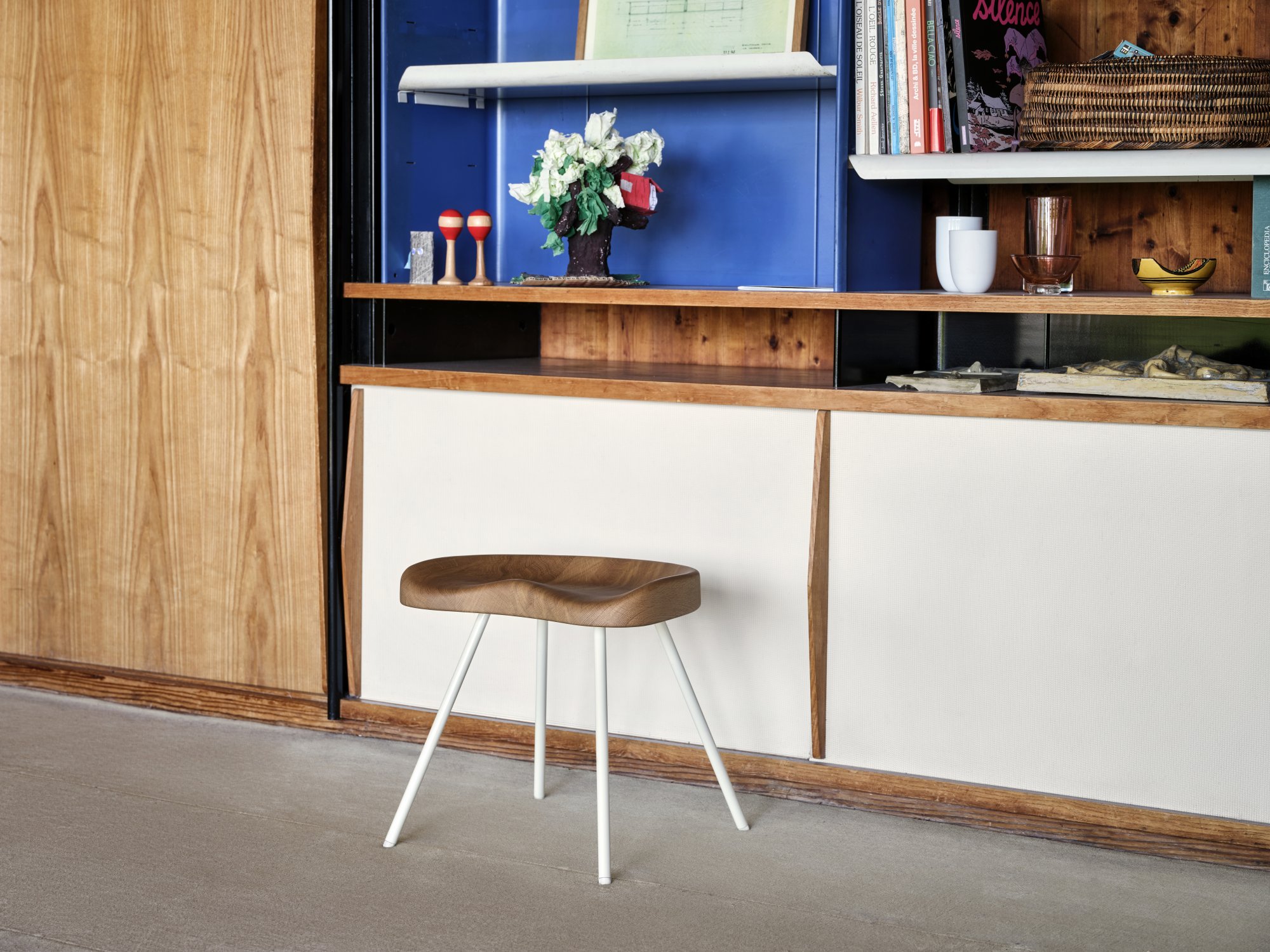 Vitra Tabouret 307 stool, natural oak | Finnish Design Shop