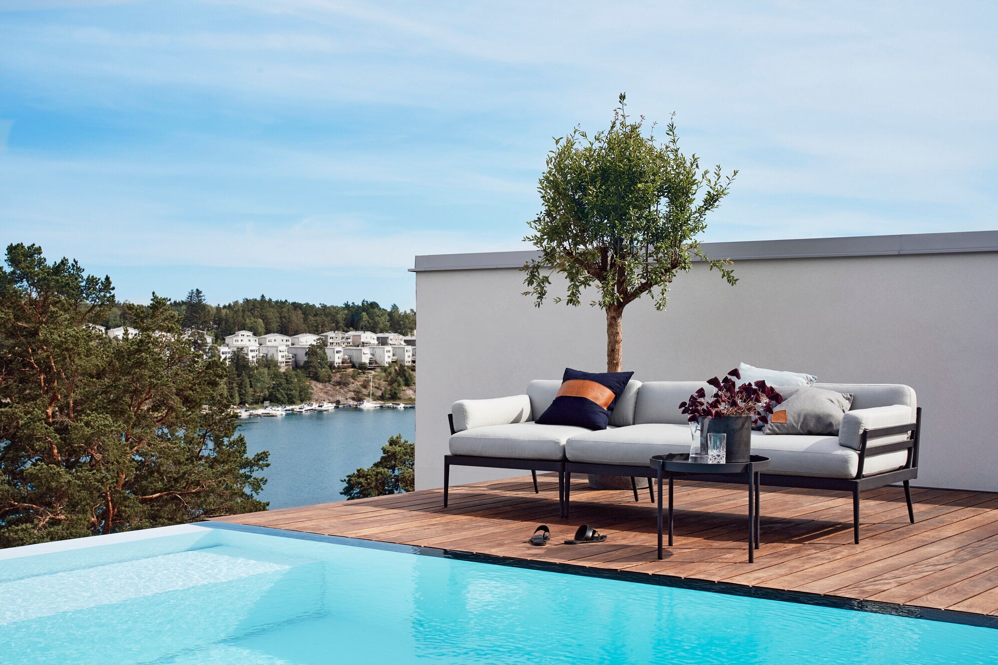 Anholt Sofa - Thumbnail 5