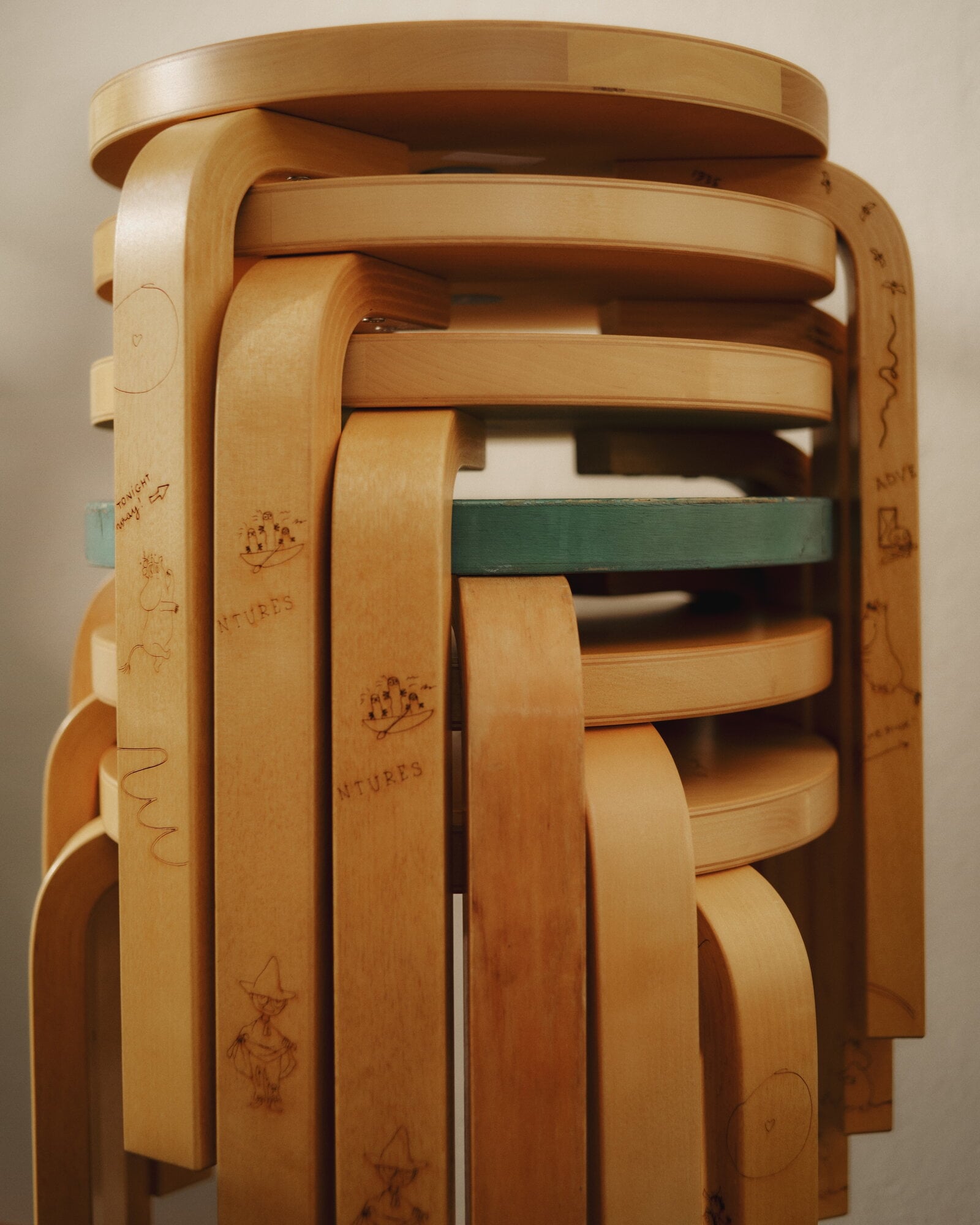 Stool 60 Celebratinon Artek ＋ Moomin Moomin Celebration Stool 60 - The Official Moomin Shop