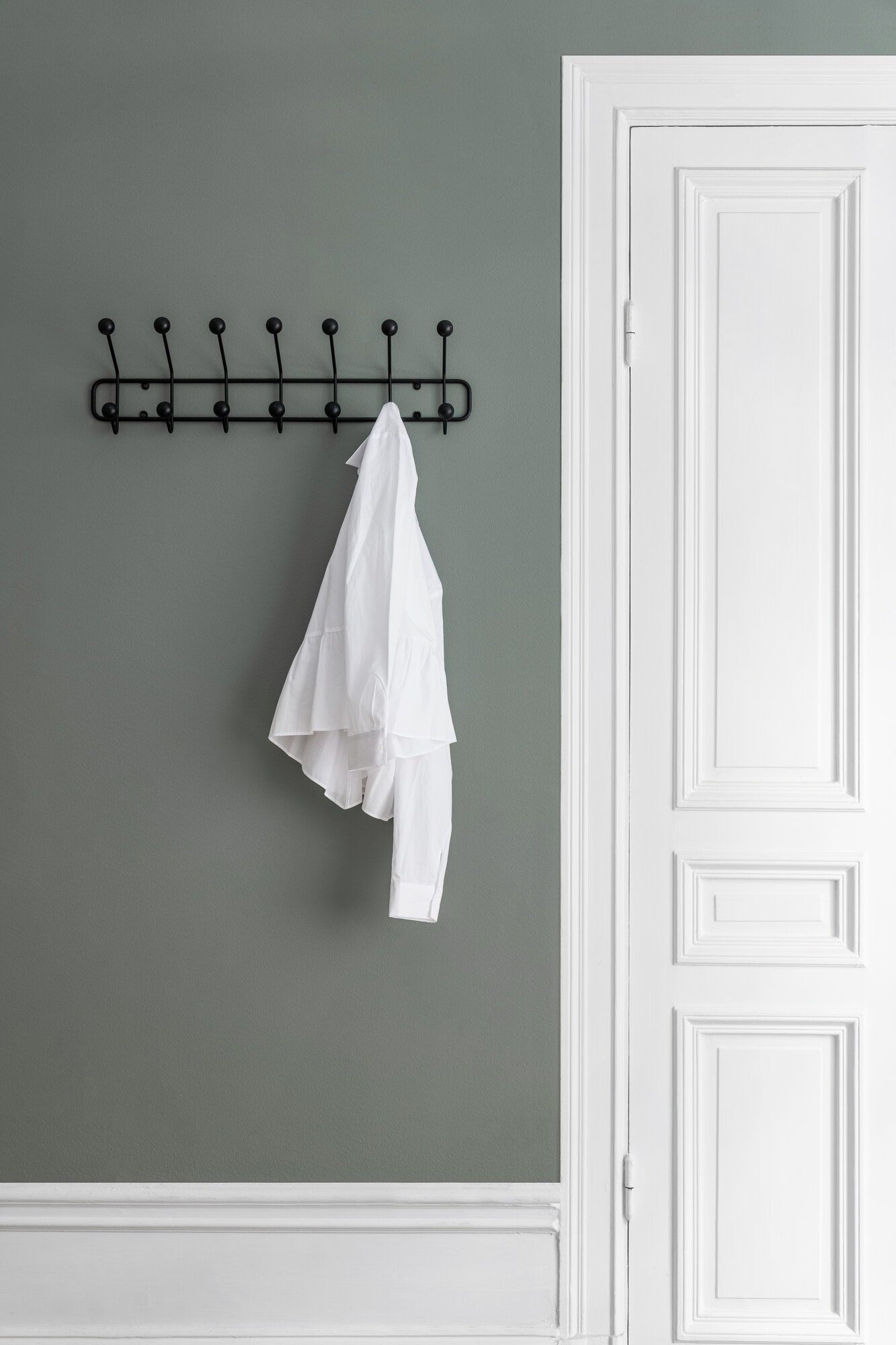 Maze Bill Horizontal coat rack, black | Finnish Design Shop