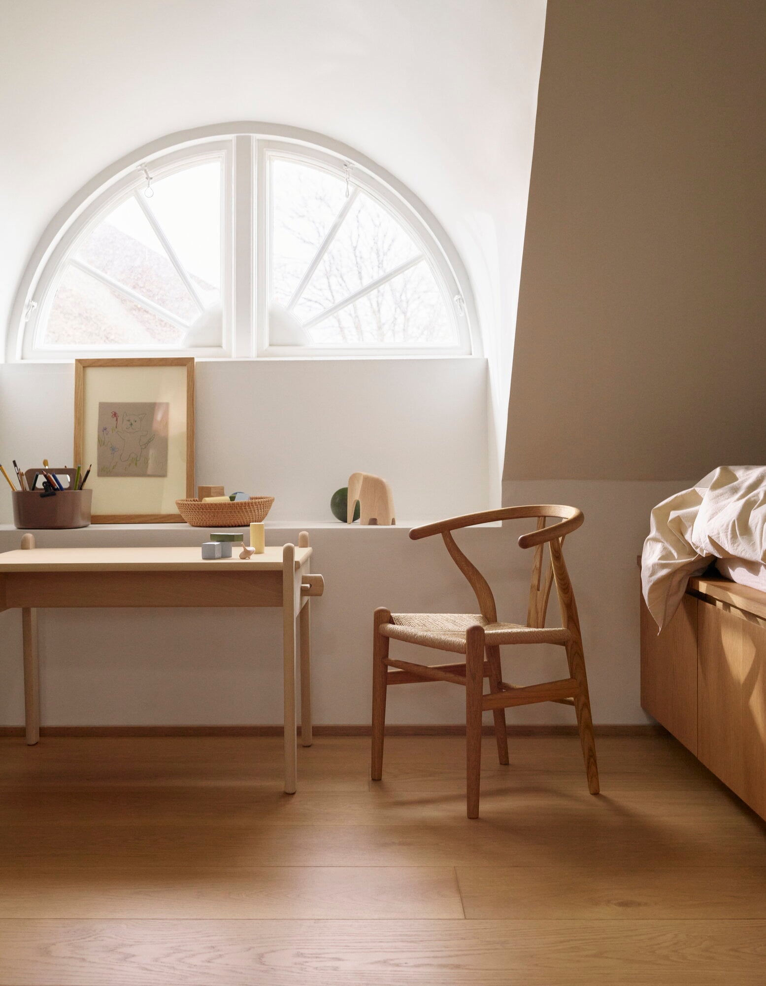 こ*ち様 CARL HANSEN & SON CH24 Wishbone cha Carl Hansen & Søn CH24 Wishbone children's chair, oiled oak