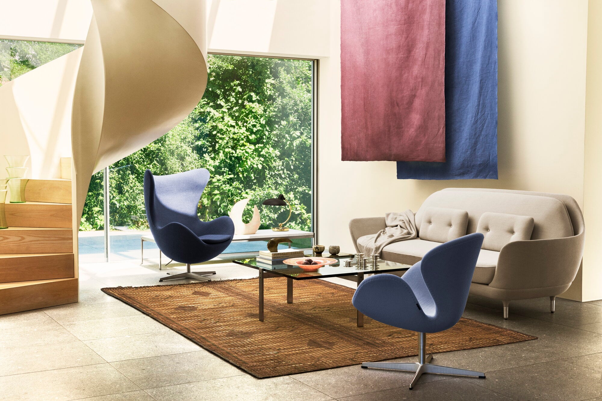 Fritz Hansen Egg lounge chair, satin polished aluminium - Dark