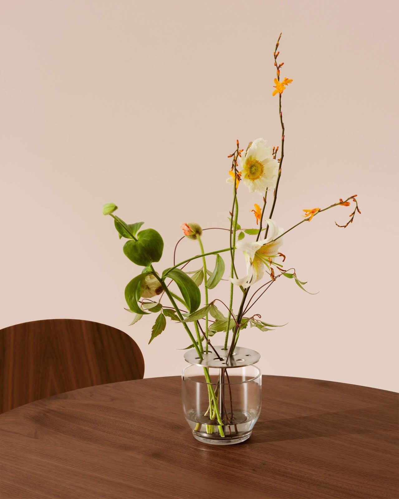 フリッツ・ハンセン IKEBANA VASE SMALL Fritz Hansen Ikebana vase, small, steel | Finnish Design Shop