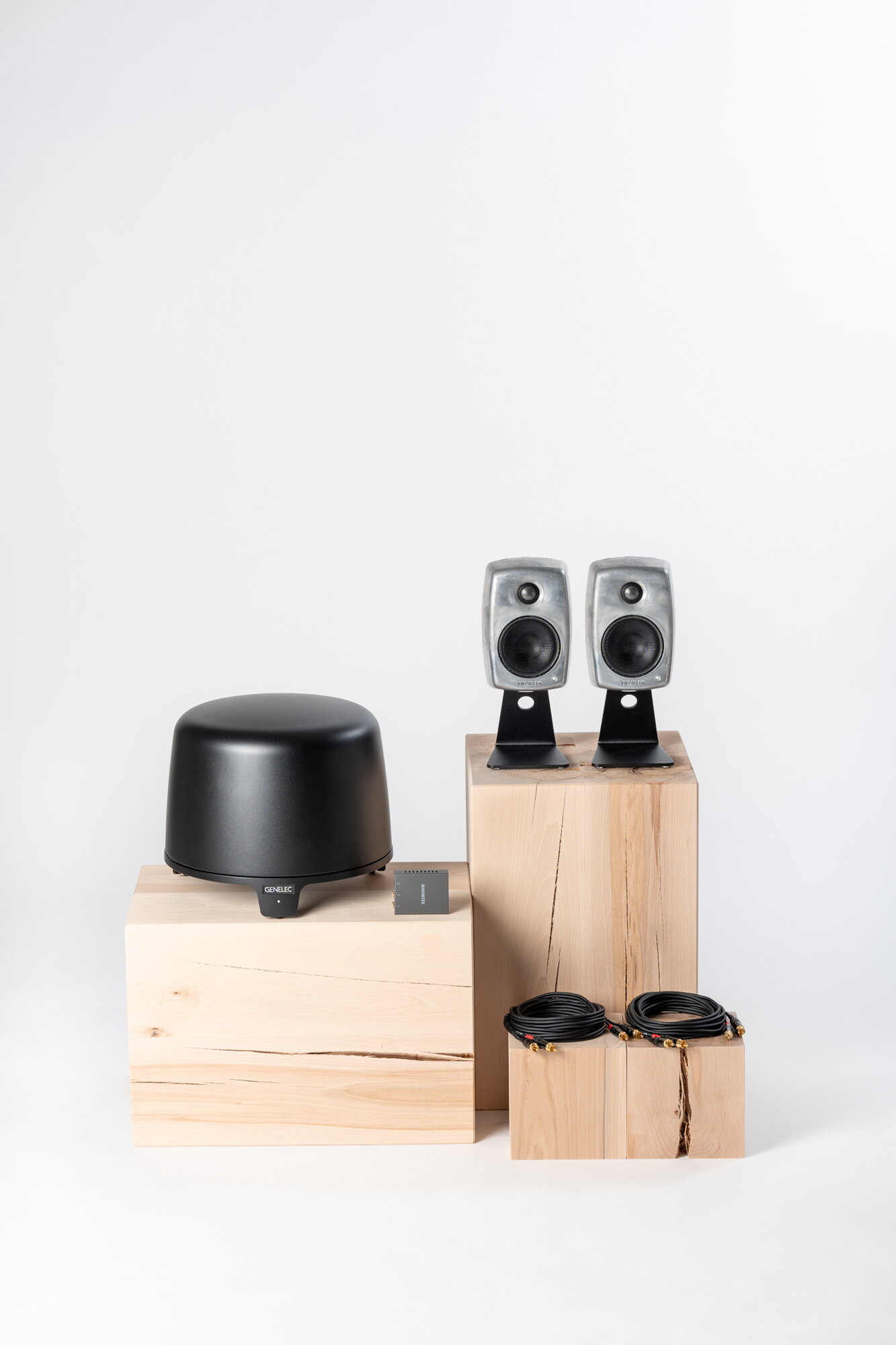 Genelec G One & F One TV bundle, RAW aluminium - black | Finnish