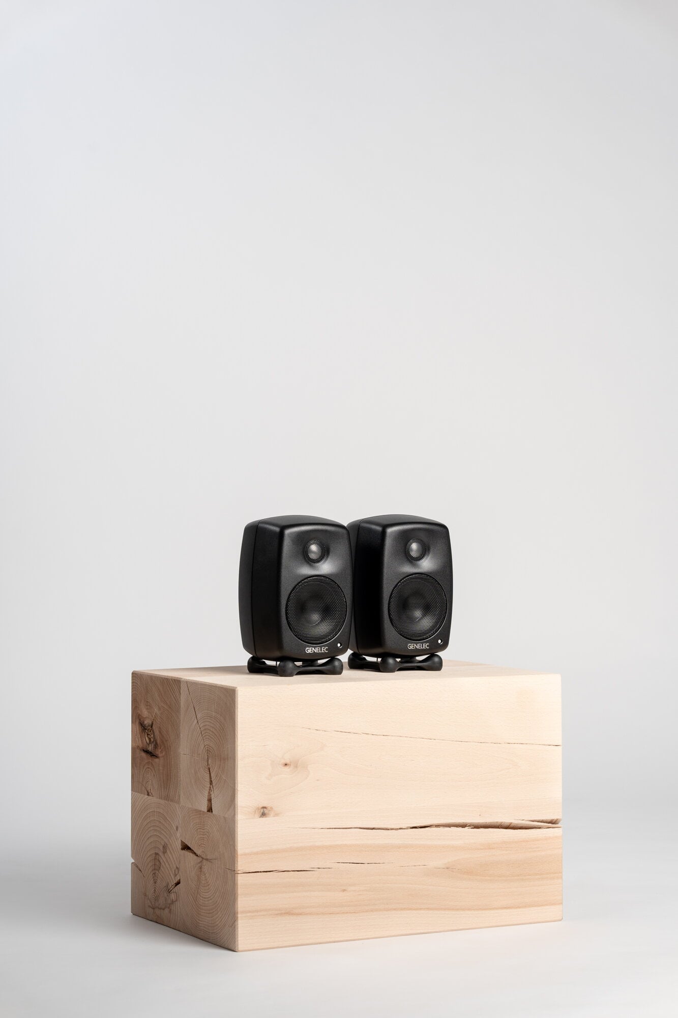 GENELEC g one ブラック GENELEC ジェネレック / G One ブラック (ペア) Home Audio Systems