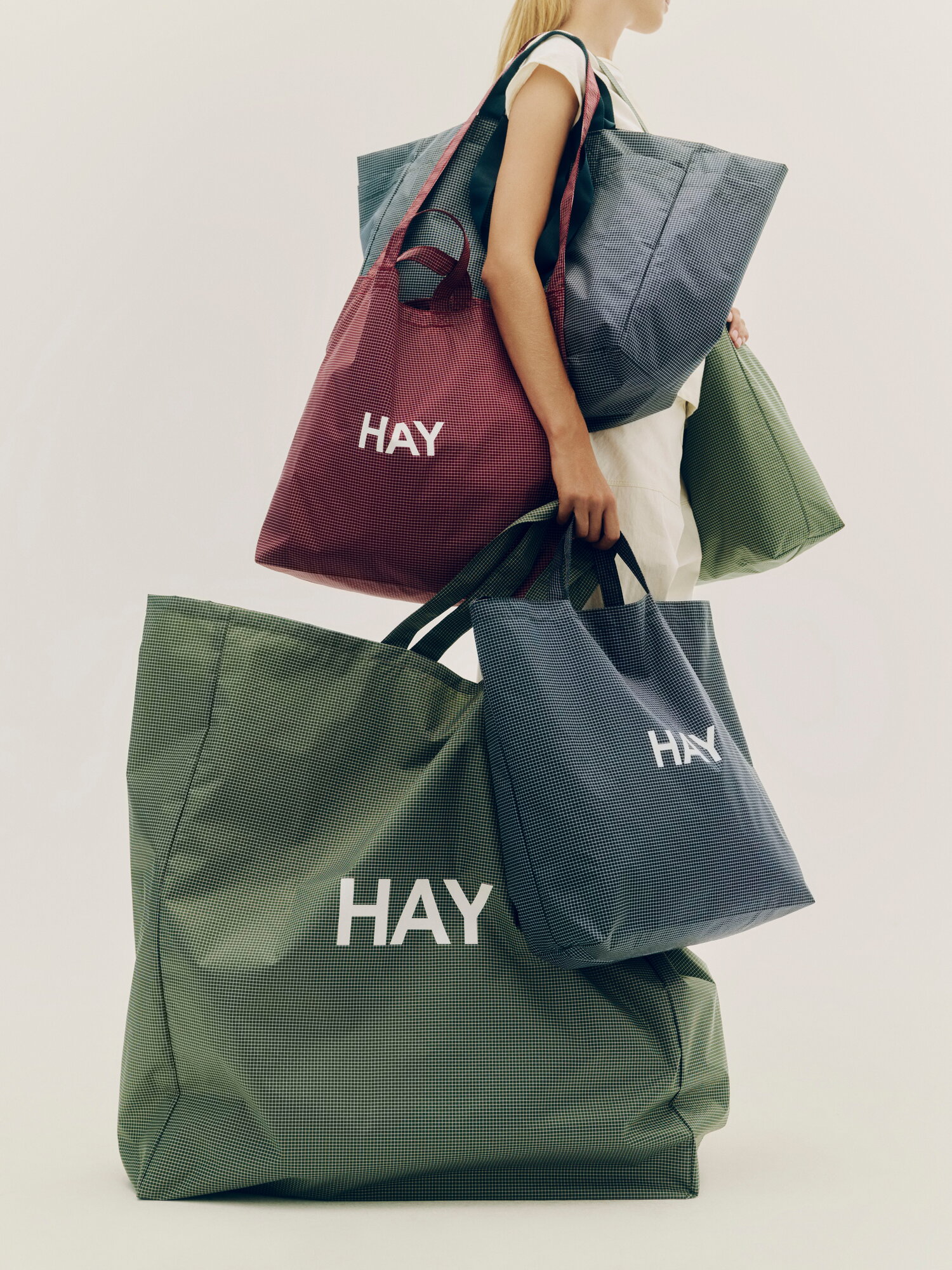 HAY Grid Weekend bag, small, dark green | Finnish Design Shop