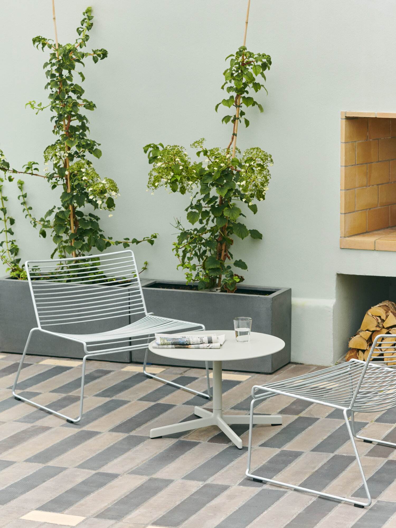 【期間限定値下げ】デンマークHAY HEE LOUNGE CHAIR HAY Hee lounge chair, galvanized | Finnish Design Shop