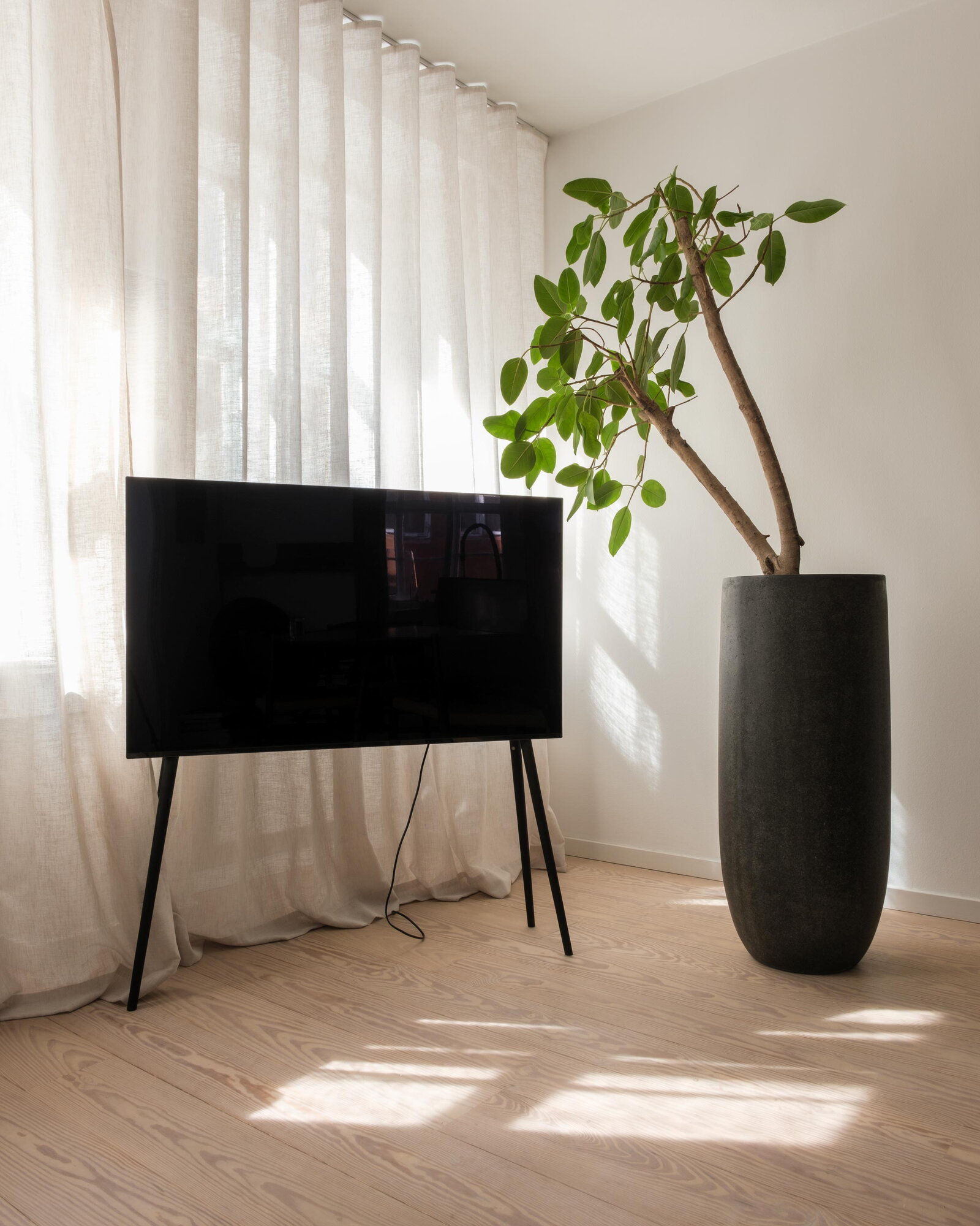 JALG TV stand, 42''-55'', black birch | Finnish Design Shop UK