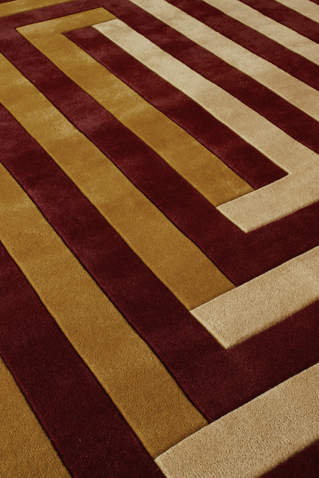LAYERED Teklan Labyrinth rug, mulberry sand | Finnish Design Shop NL