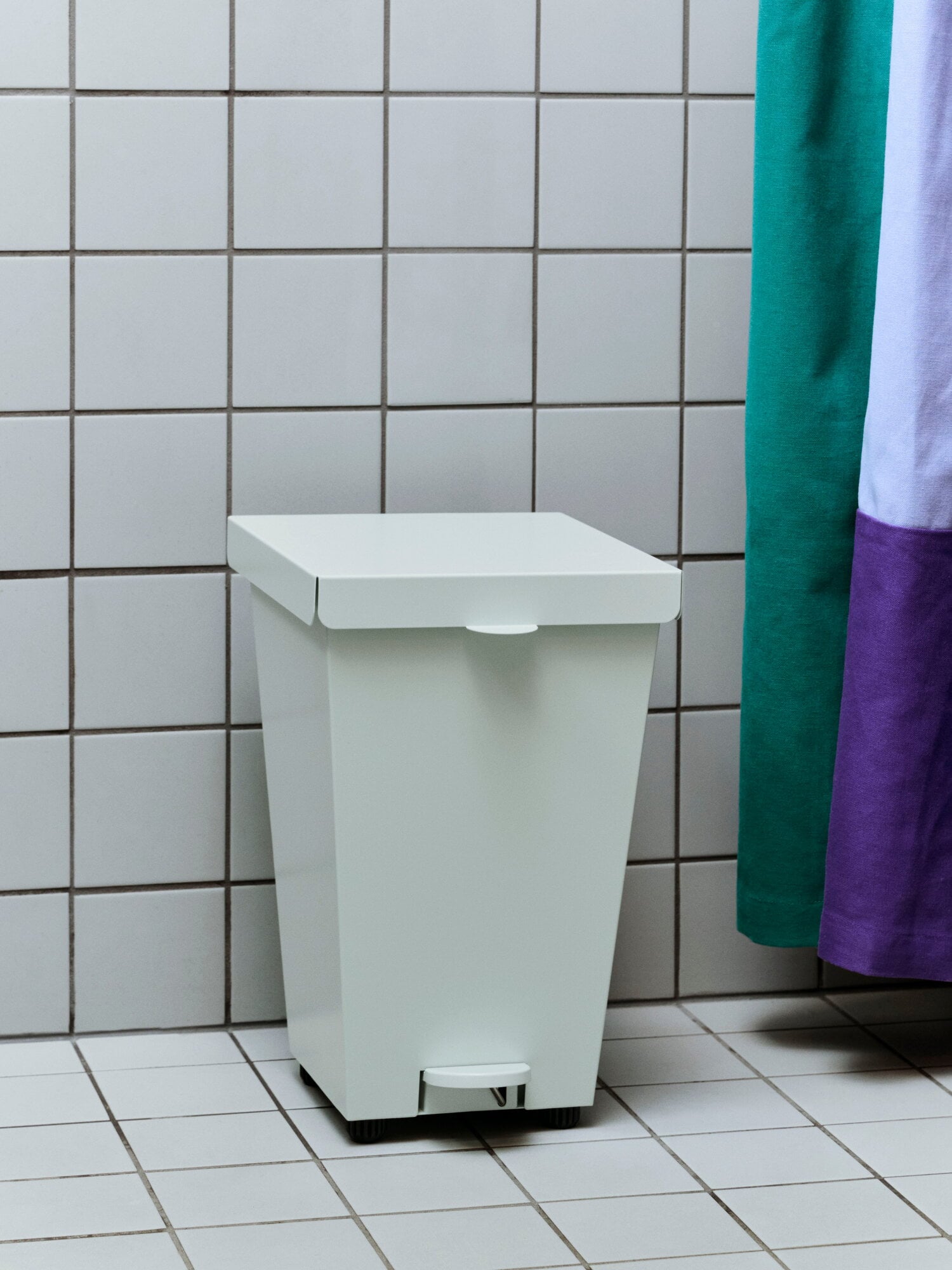 HAY Pivot shower curtain, 180 x 200 cm, blue | Finnish Design Shop