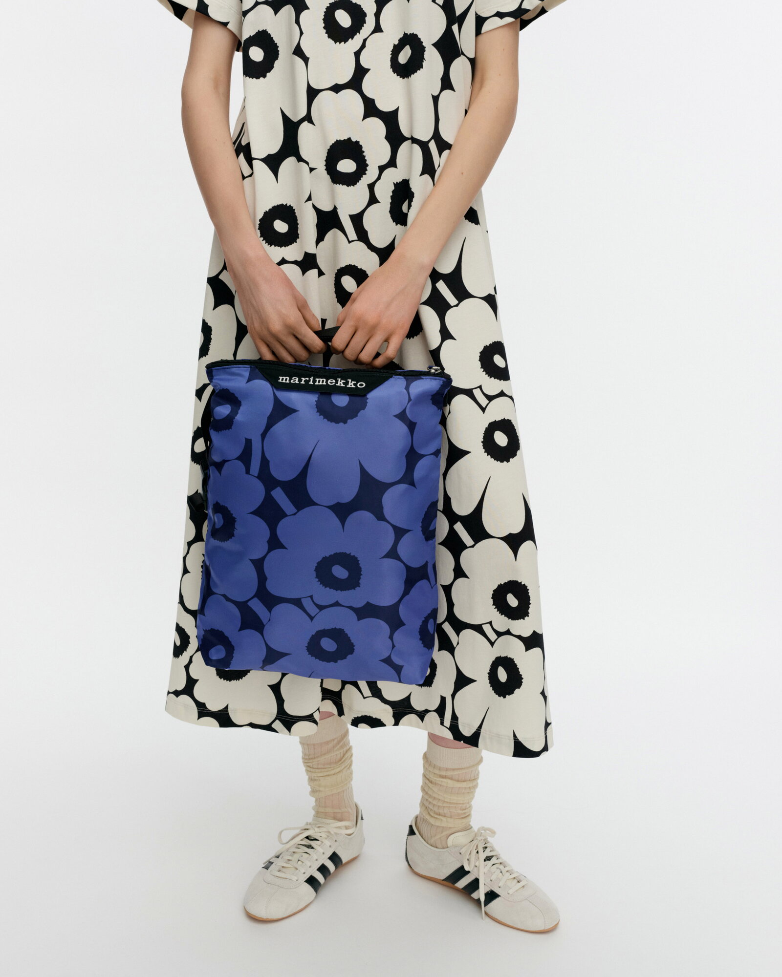 Marimekko Neat Crossbody Unikko shoulder bag, M, blue - dark blue