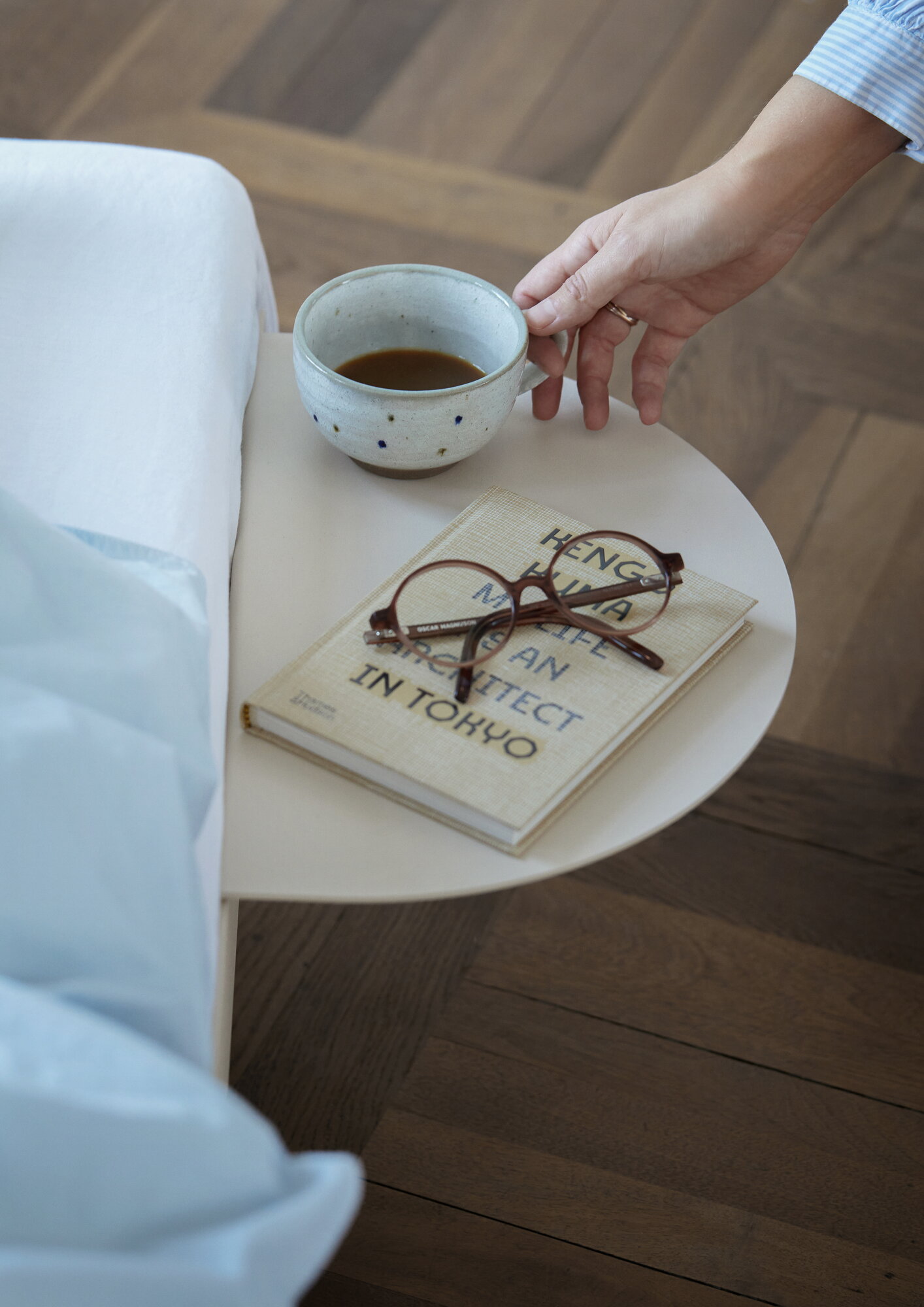 Moebe Bed side table, sand | Finnish Design Shop