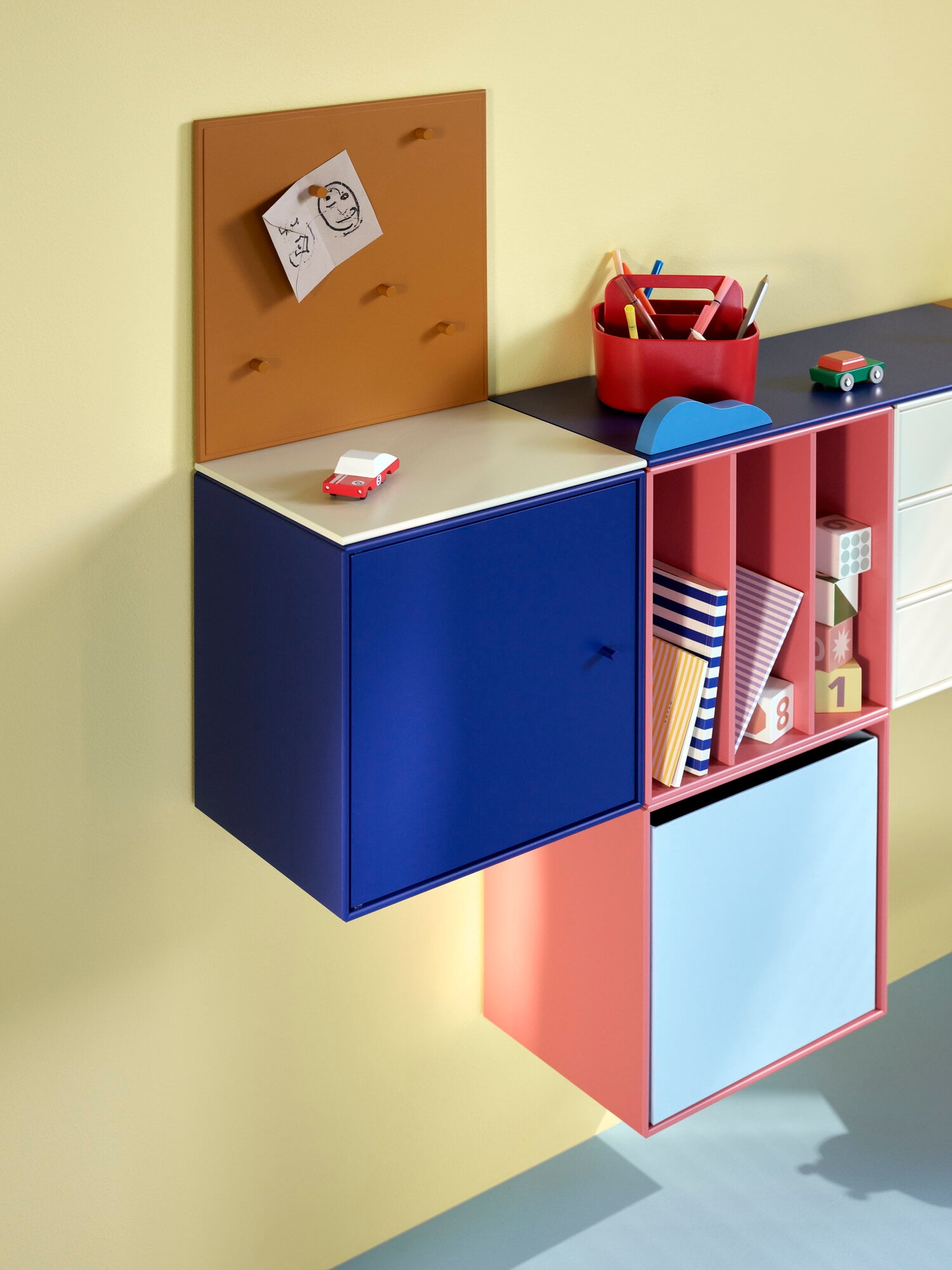 Montana Furniture Montana Mini module with horizontal shelves, 04