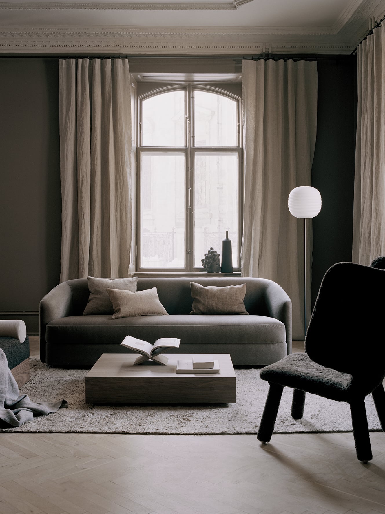 New Works Mass Wide coffee table, walnut | Finnish Design Shop