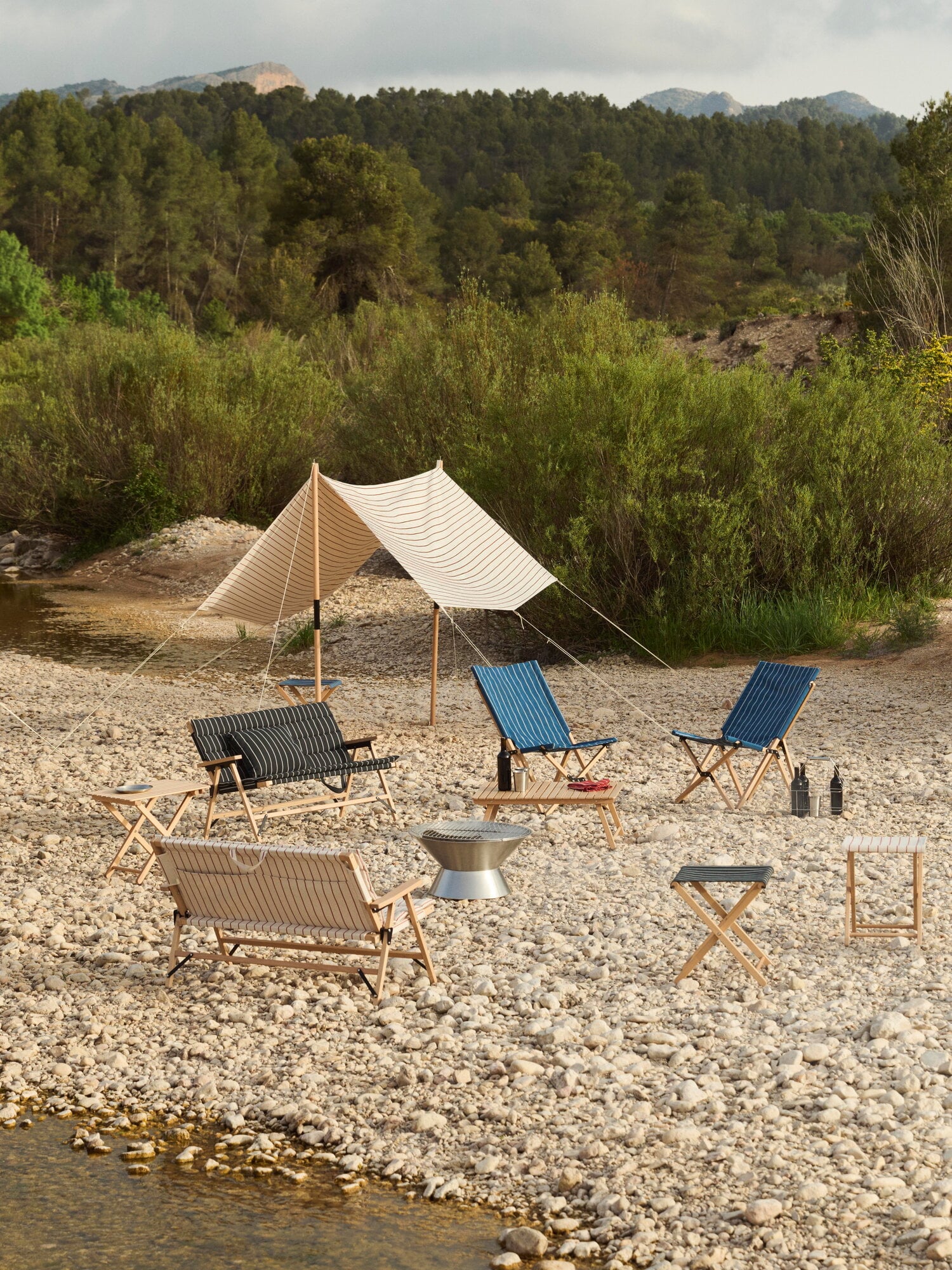 HAY Outdoor Market folding stool, black - beige stripe | Finnish Design ...