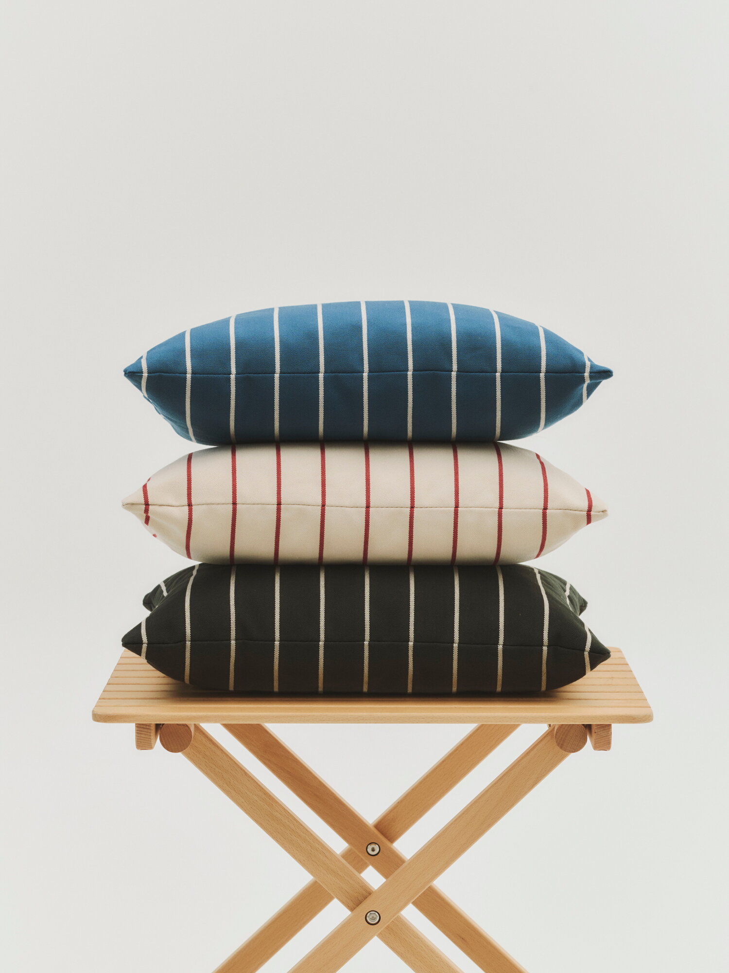 HAY Outdoor Market cushion, black - beige stripe | Finnish Design Shop