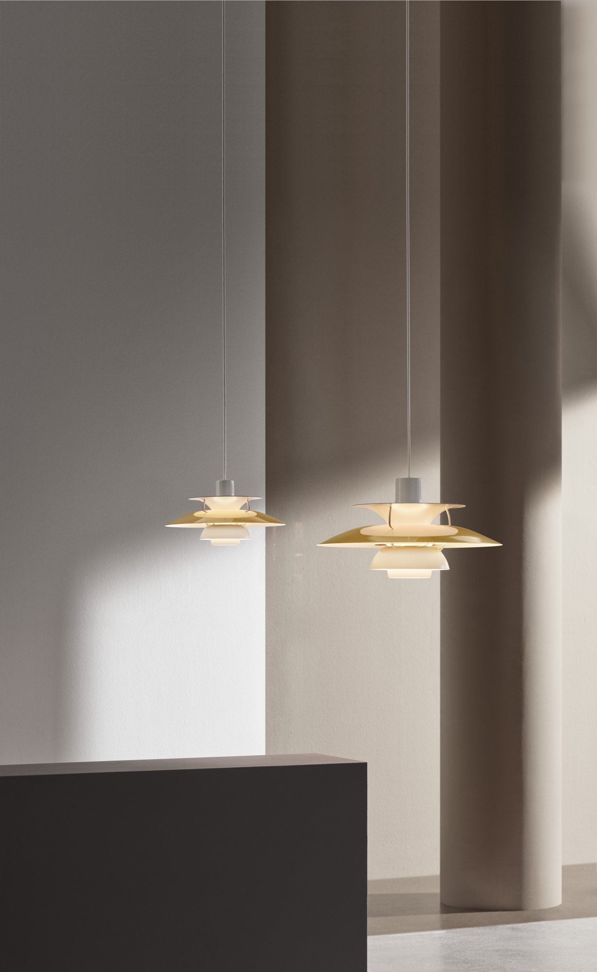 Louis Poulsen PH 5 500 Riippuvalaisin Messinki Finnish Design Shop