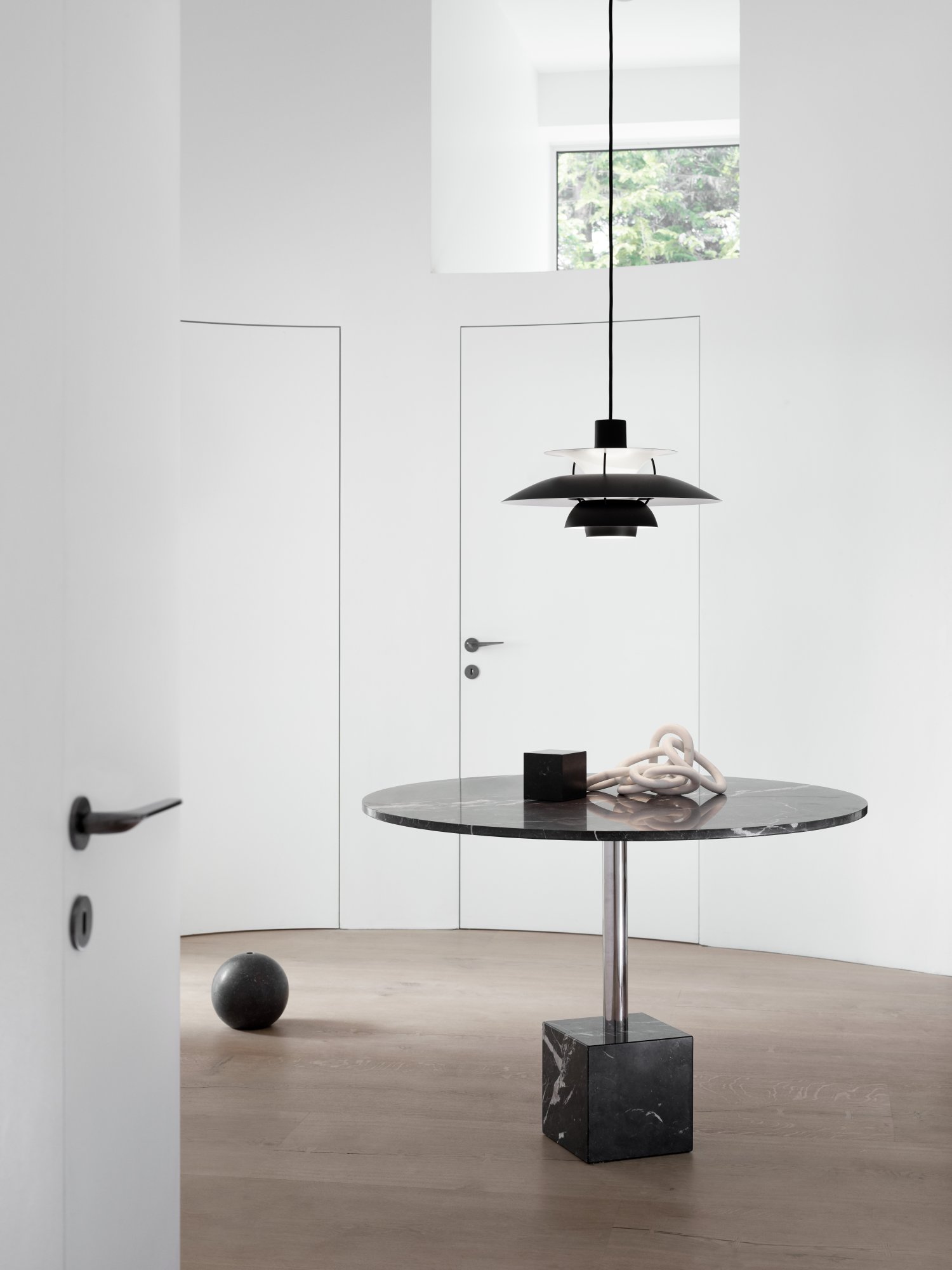 Louis Poulsen PH 5 Monochrome pendant, black | Finnish