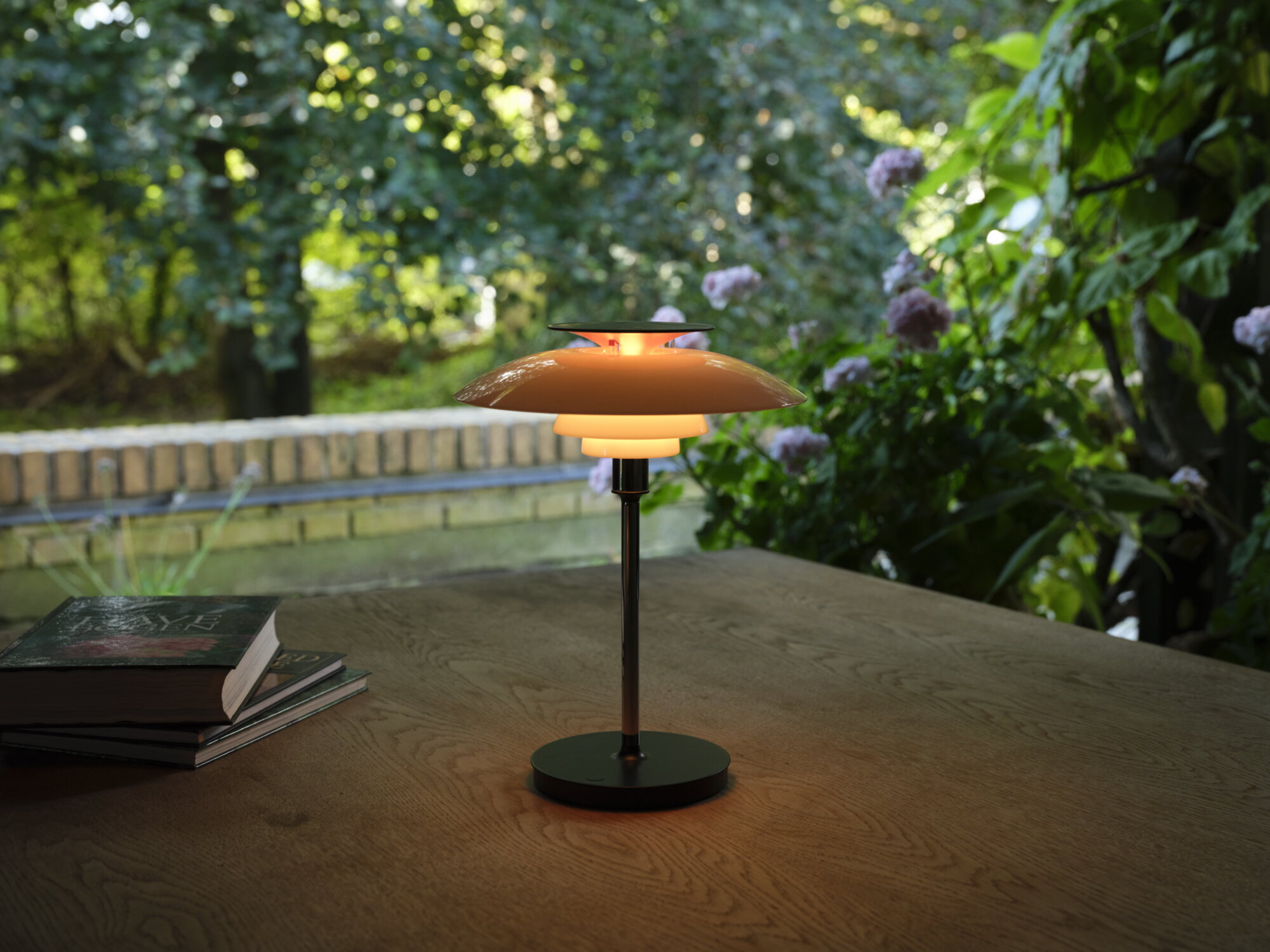 Lampe De Table Design Poulsen Elegantia – Abat-jour En Verre Blanc, Style Nordique