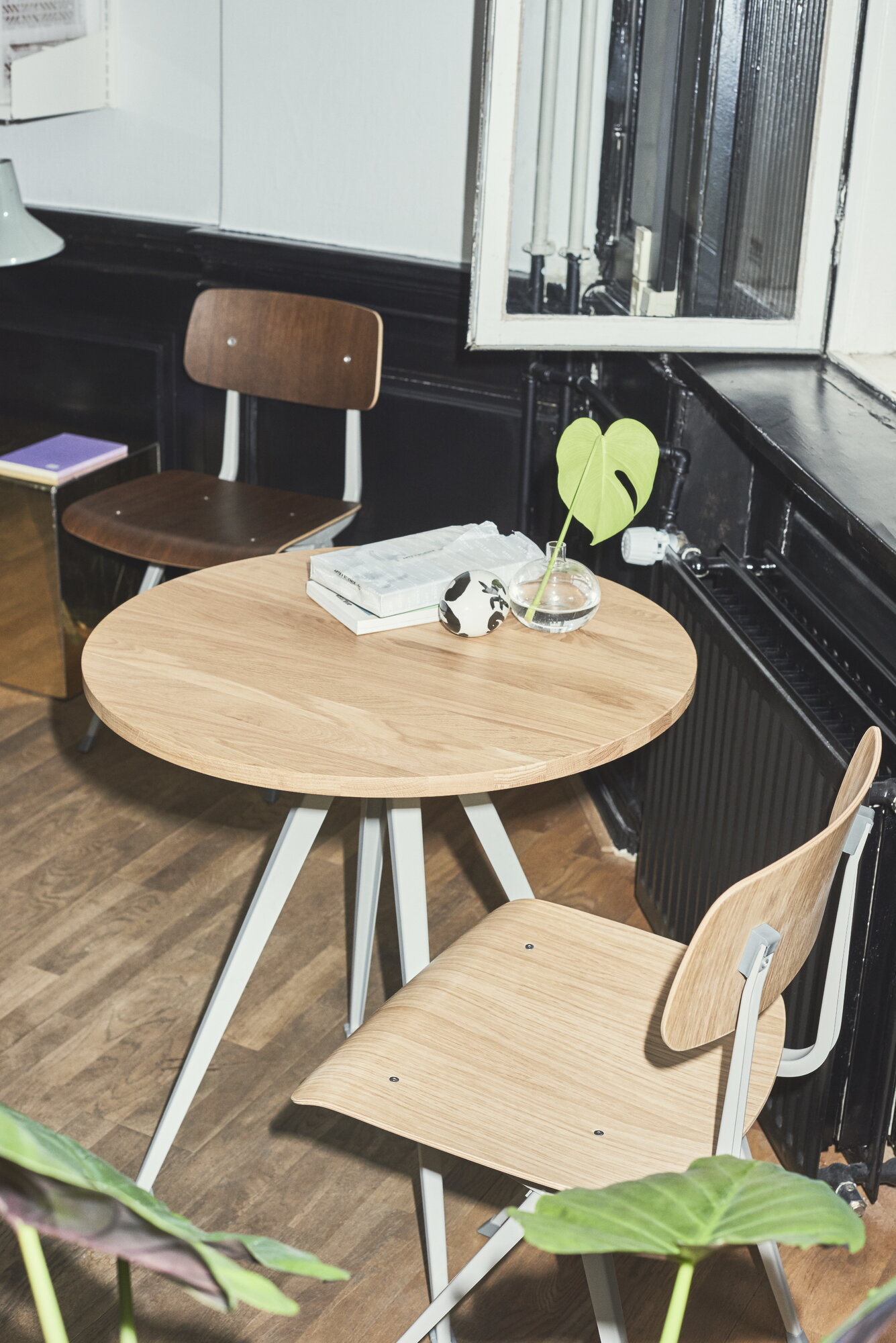 HAY Pyramid café table 21, 70 cm, beige - lacquered oak | Finnish ...