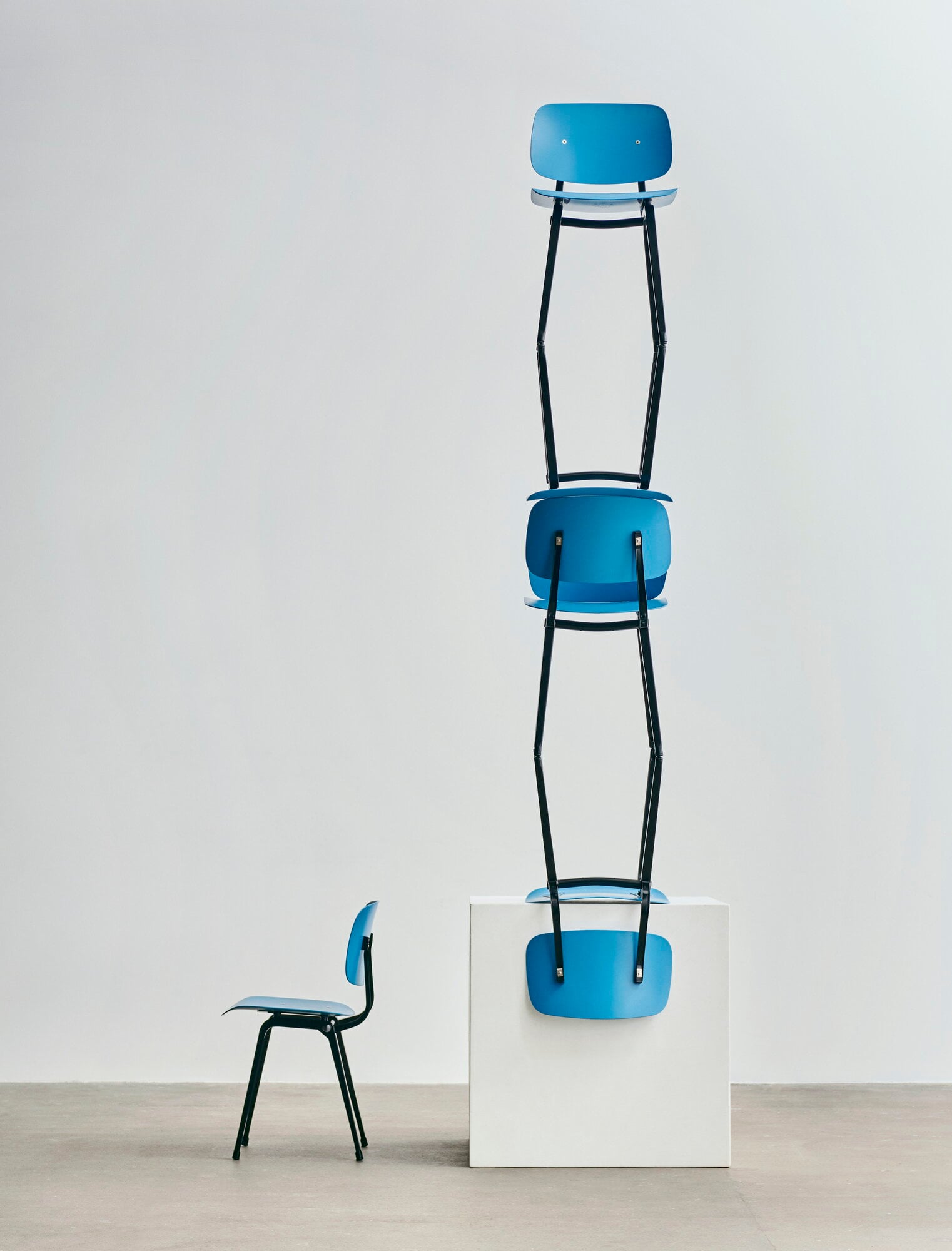 HAY Revolt chair, black - azure blue 3.0 | Finnish Design Shop