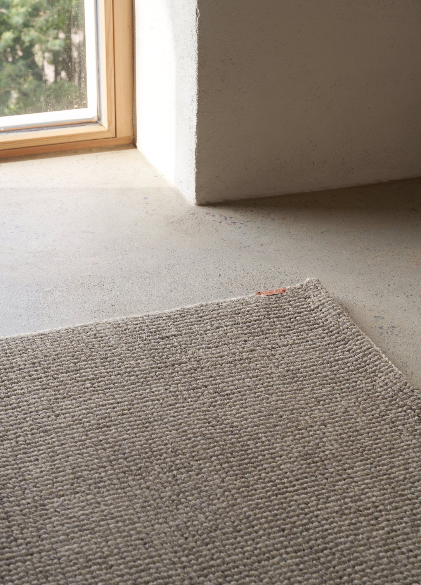 Roots Living Loop Wool Melange rug, mud | Finnish Design Shop