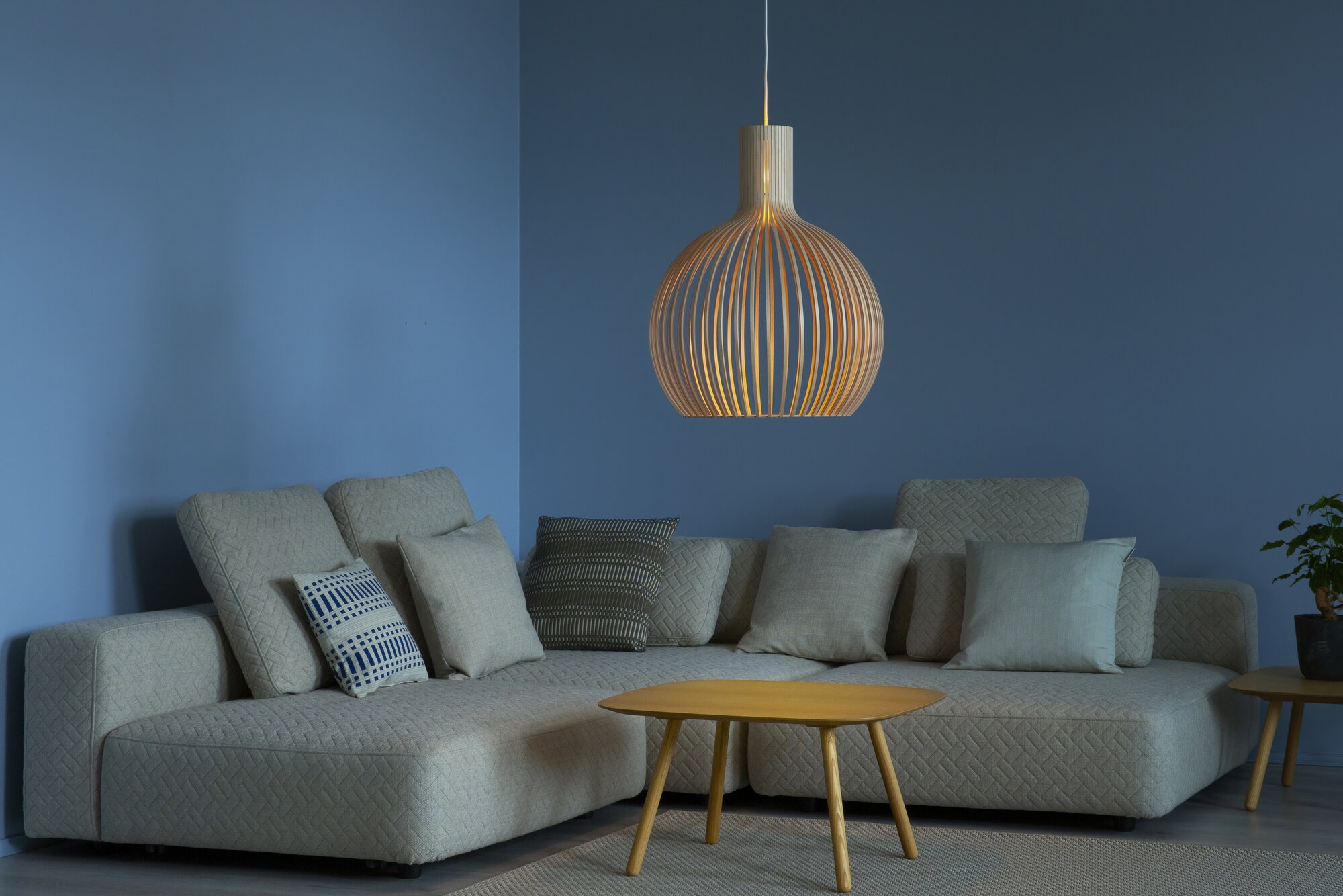 Secto Design Lampada Octo 4240, bianca | Finnish Design Shop