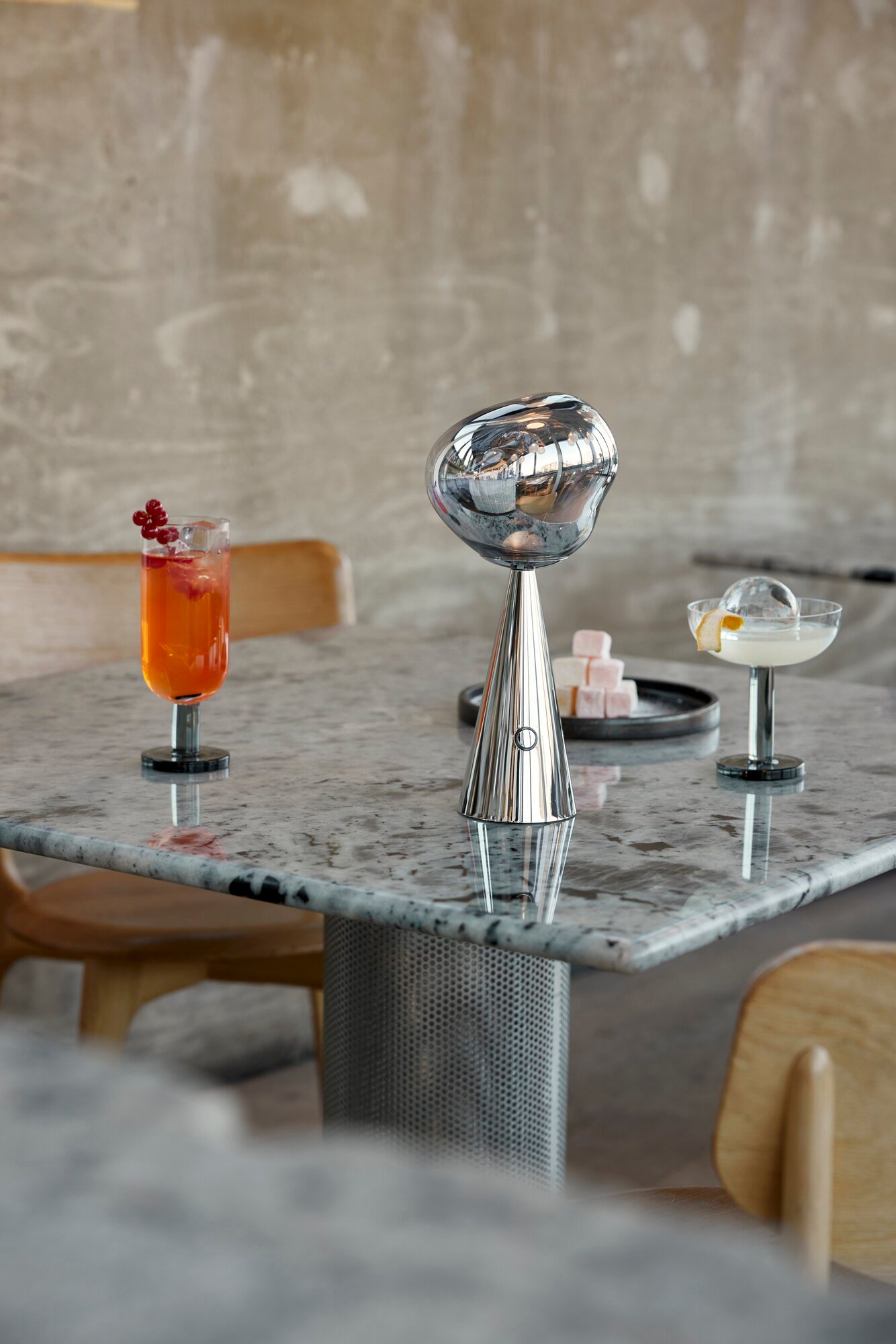 Tom Dixon Melt Portable シルバー Melt Portable in Polished Silver | Tom Dixon