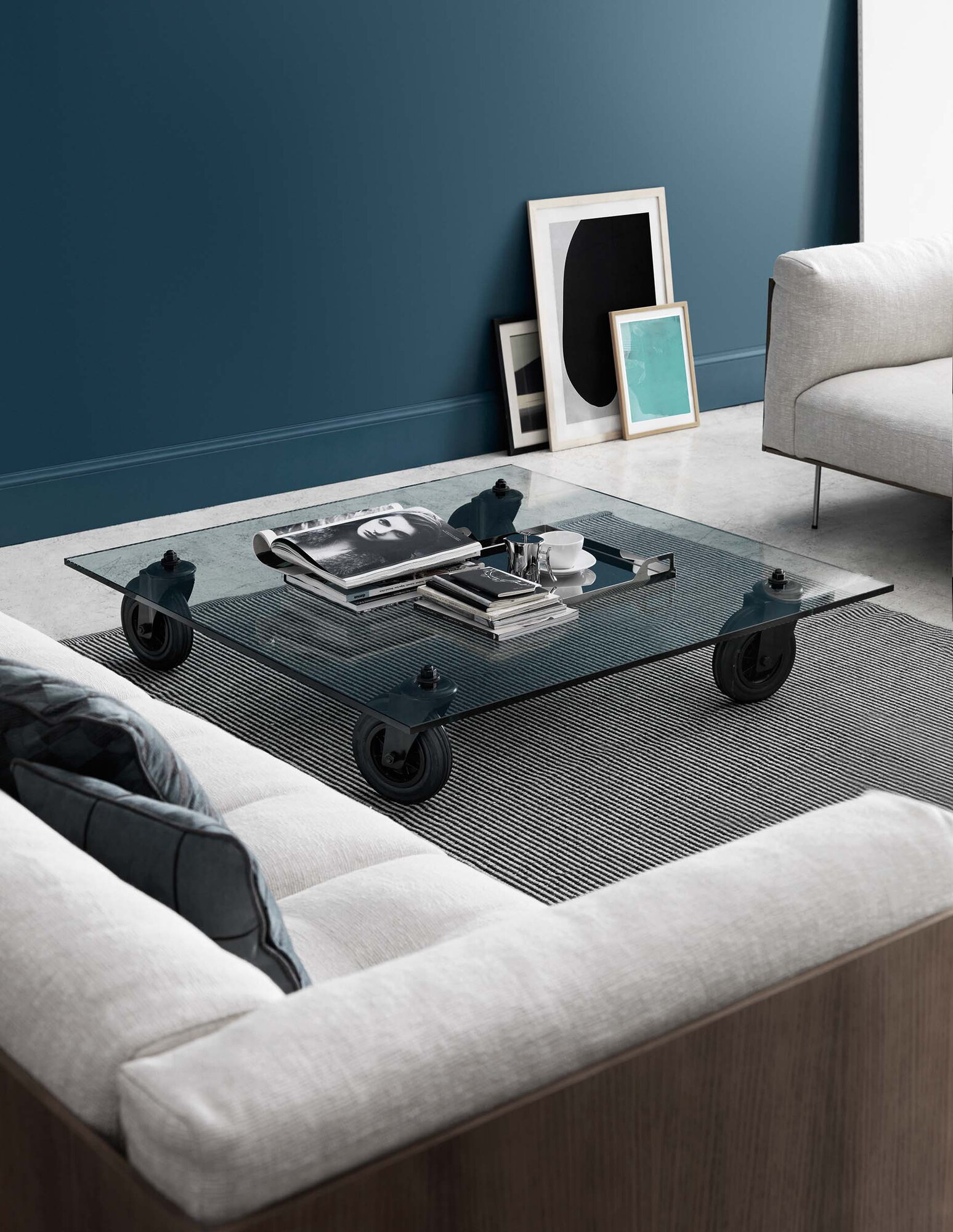 Tavolo Con Ruote コーヒーテーブル FontanaArte Tavolo con Ruote coffee table, 100 x 100 x 25 cm
