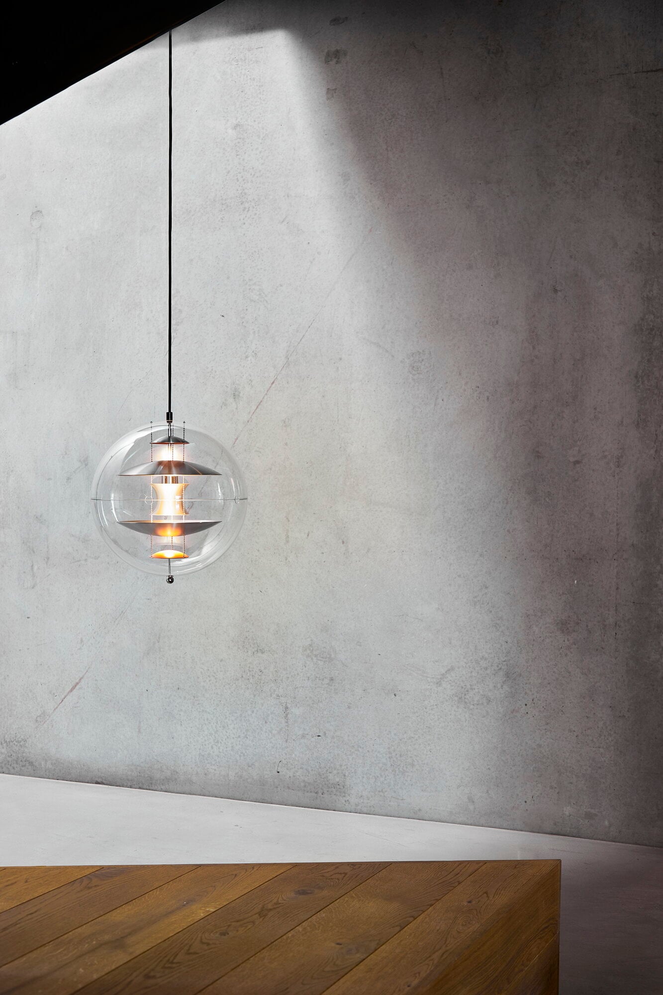 Verpan VP Globe pendant, 40 cm, brushed aluminium | Finnish Design