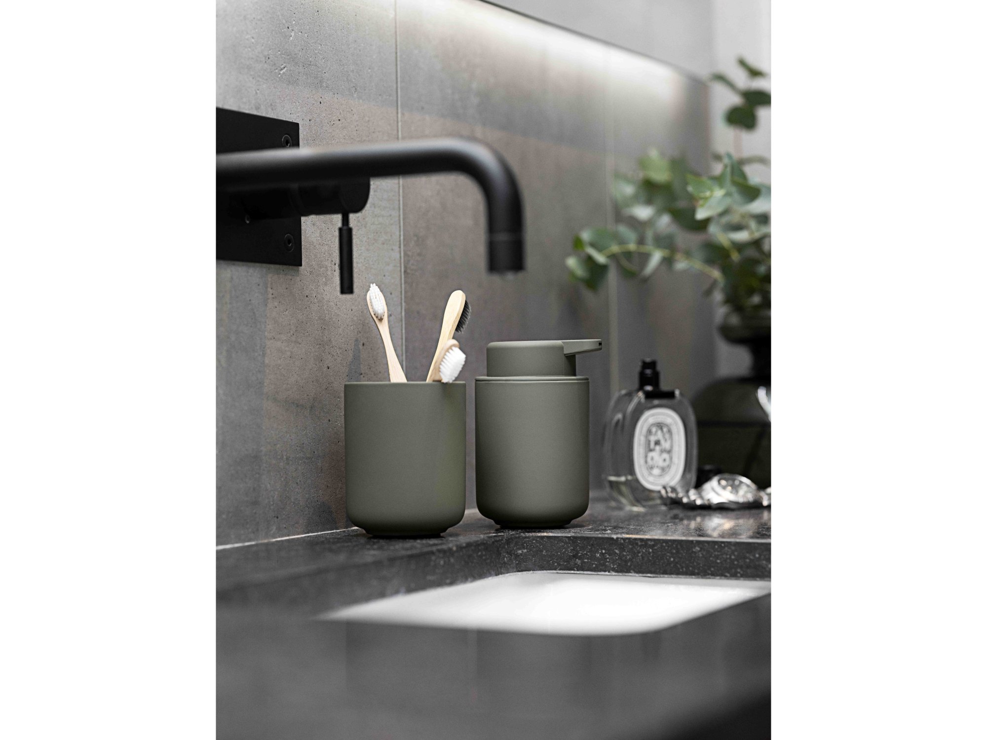 Zone Denmark Nova One soap dispenser, matcha green | Finnish
