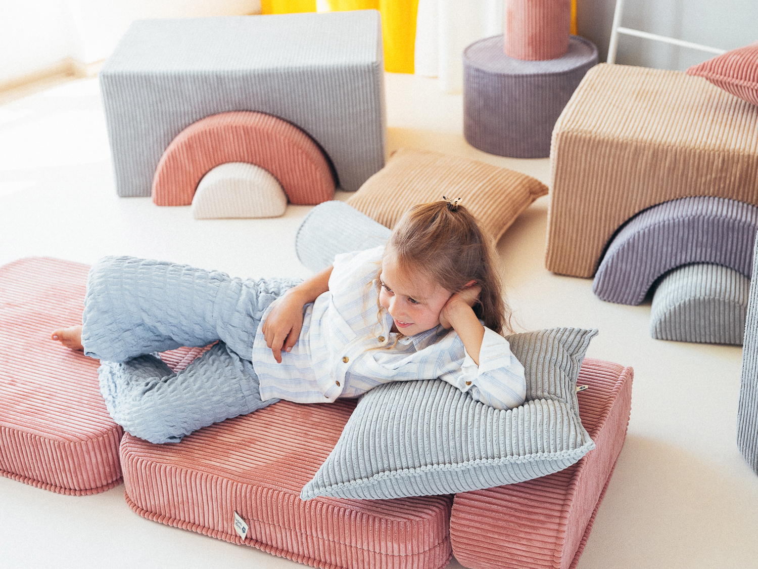 Wigiwama Flip chair nojatuoli, pink mousse | Finnish Design Shop