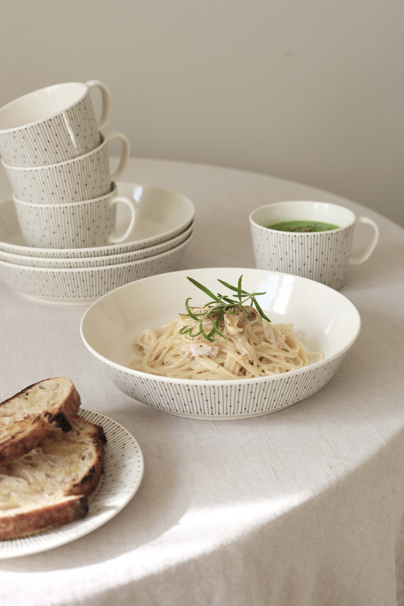 邦楽 DISH// Amazon.com: Le Creuset Stoneware Rectangular Dish, 3.15 qt. (12.5