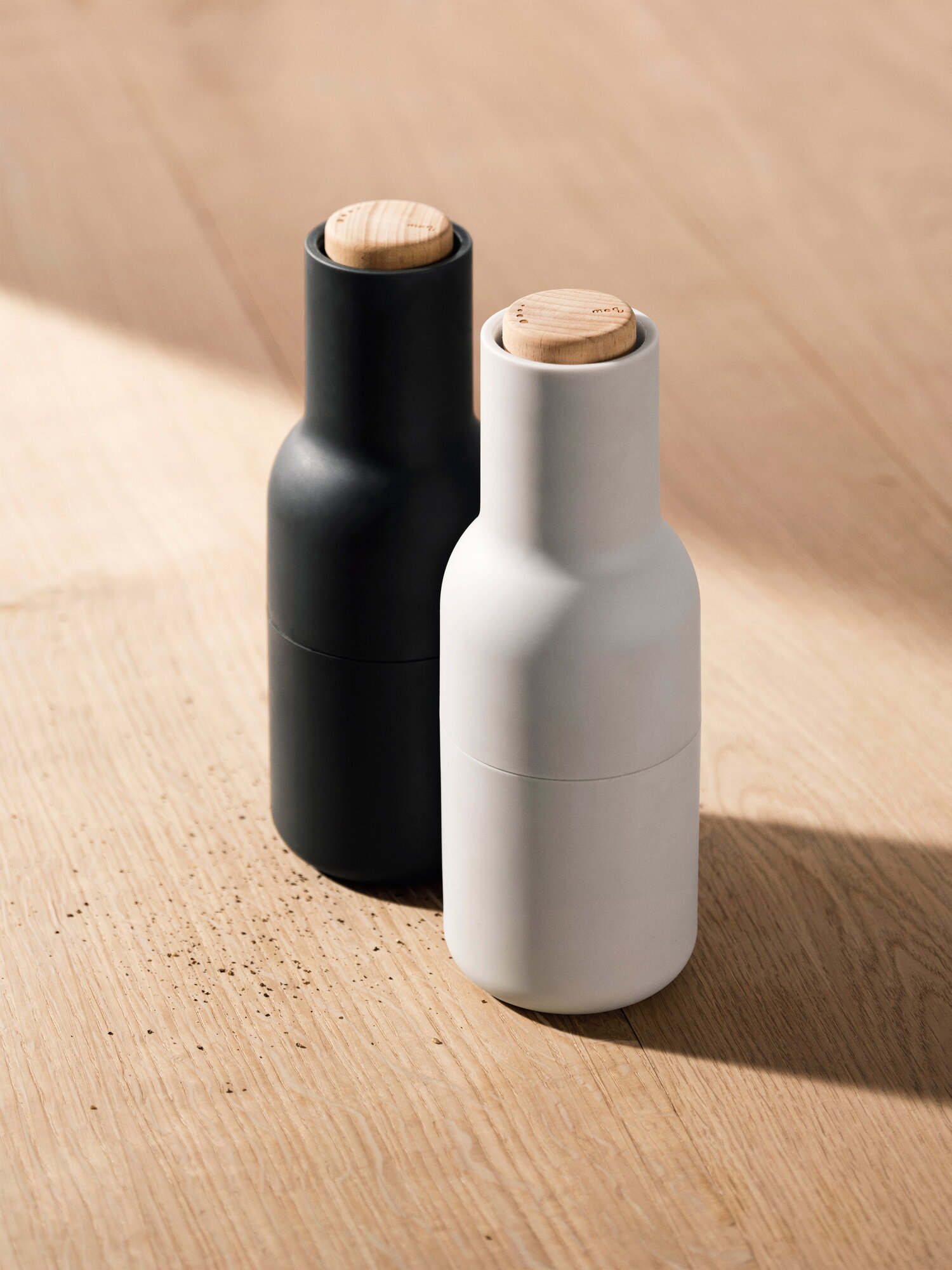 Audo Copenhagen Bottle Grinder 2 pcs, ash - carbon - beech