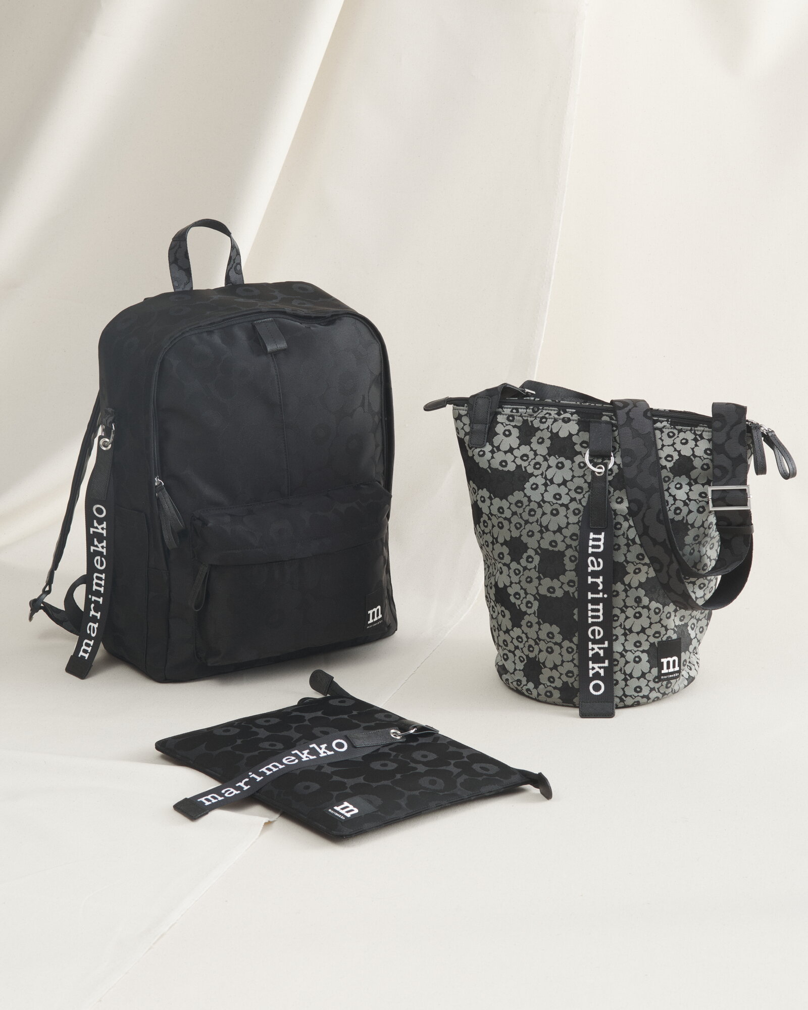 Marimekko Zip Top Backpack Unikko, black | Finnish Design Shop