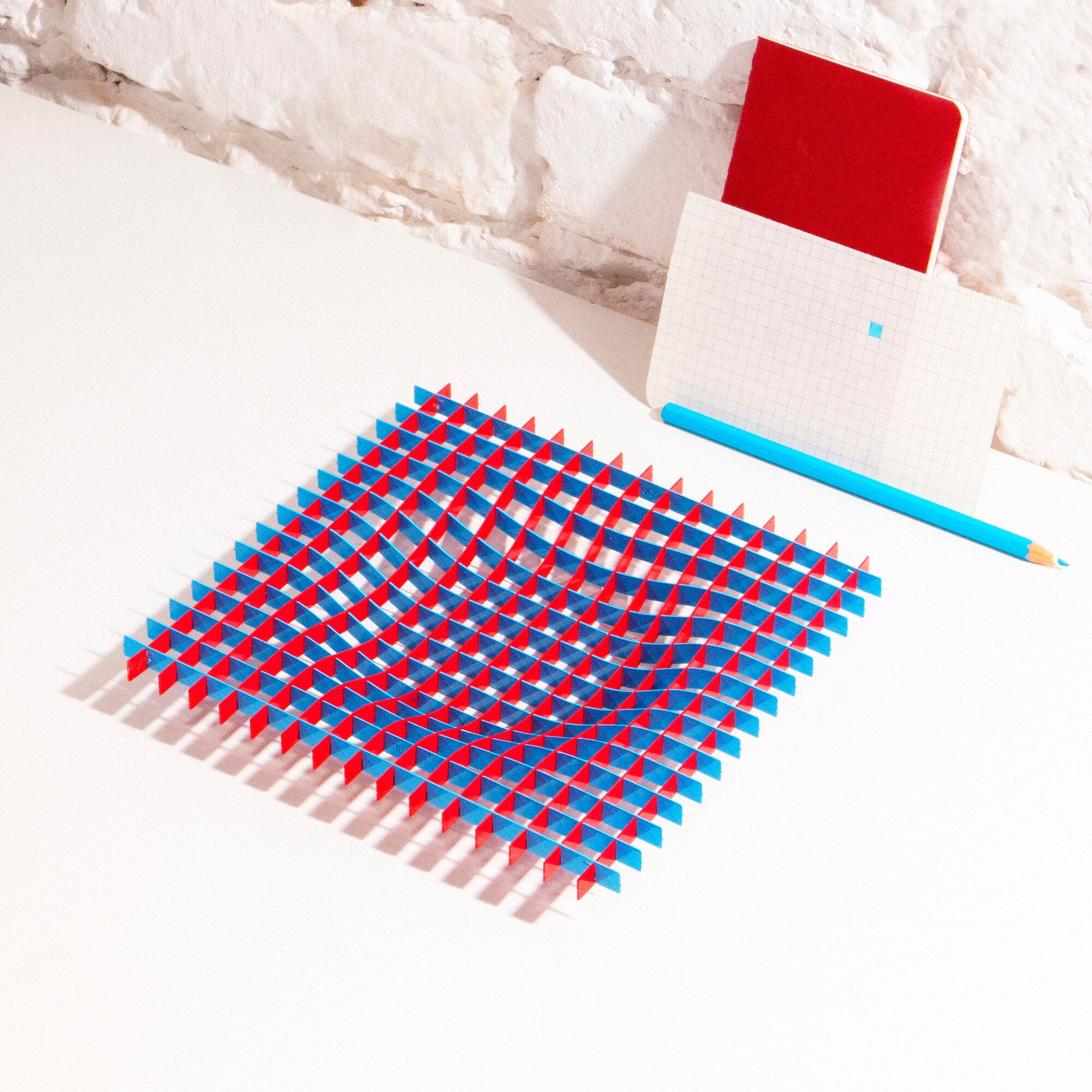 Fundamental Berlin Gravity tray, 20 x 20 cm, Pompidou | Finnish